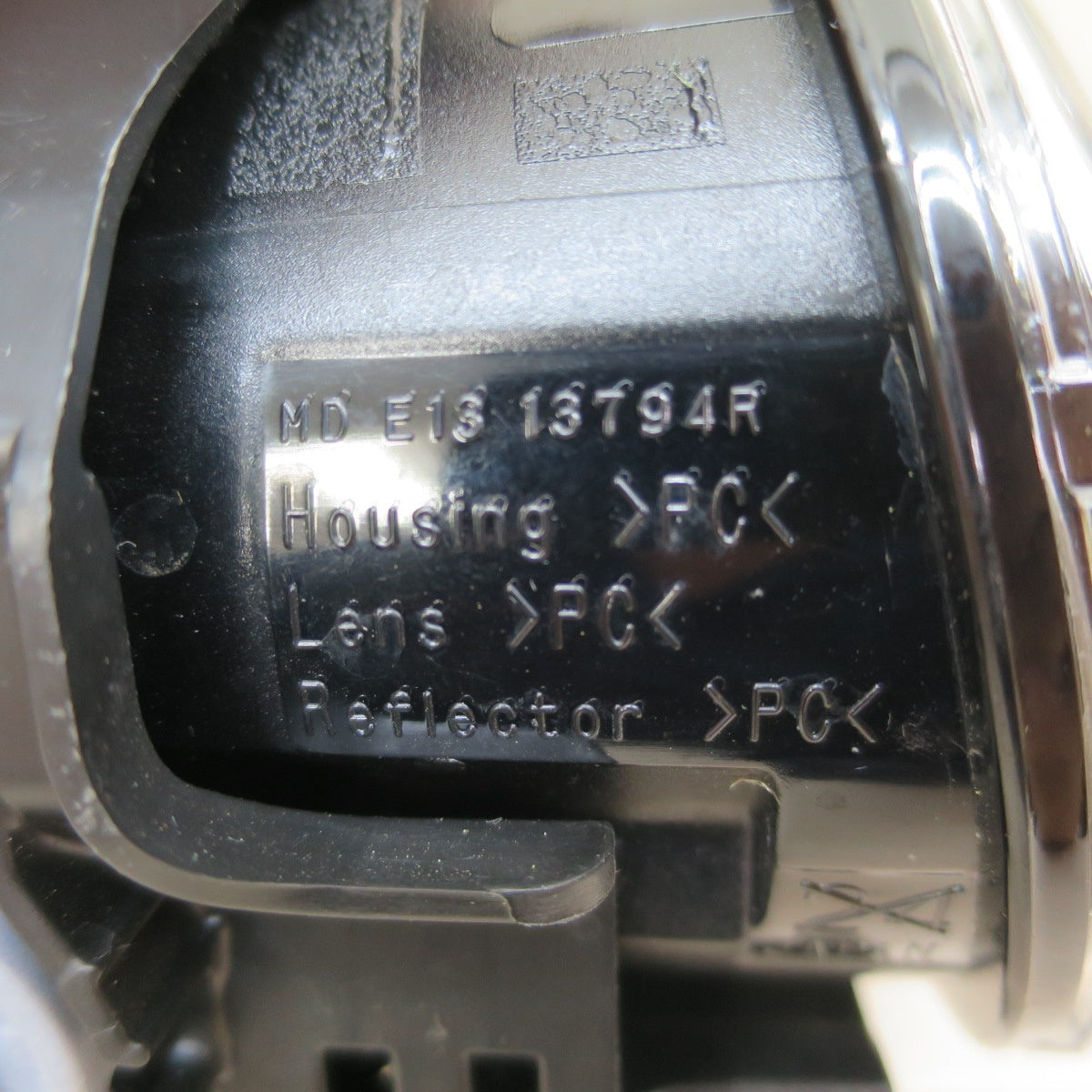 新車外し！左右セット☆トヨタ 純正 LED フォグランプ KOITO 48-150 70311 フォグライト 80 ヴォクシー 30 アルファード ヴェルファイア 等に☆ [送料無料]