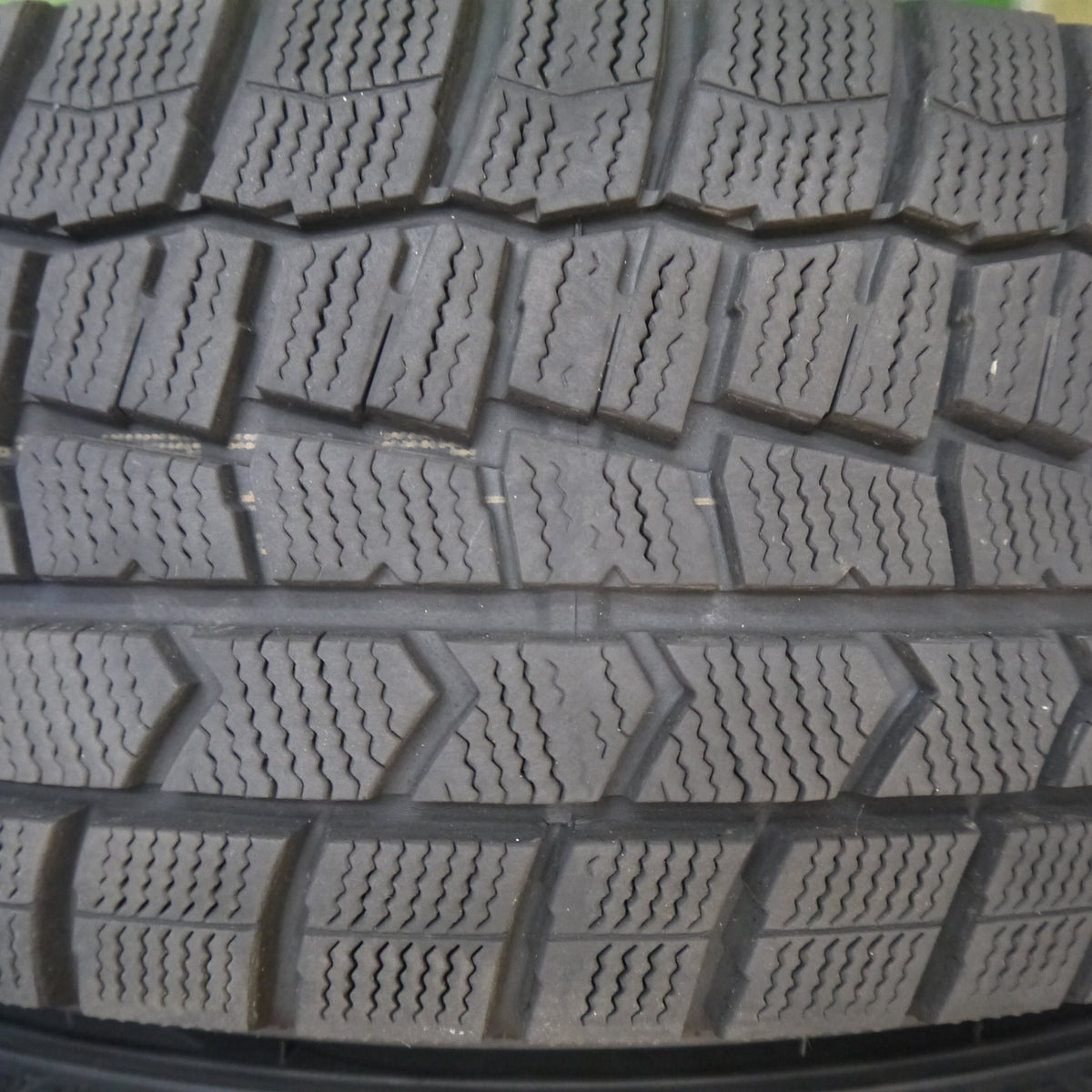 バリ溝！24年！キレイ！9.5分◎スタッドレス 205/65R15 ダンロップ ウインターマックス WM02 JOKER ジョーカー 15インチ PCD114.3/5H◎6090701Hス