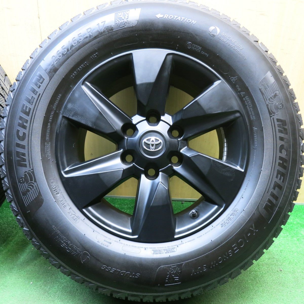 バリ溝！23年！9分★トヨタ 150系 ランクル プラド 純正 265/65R17 スタッドレス ミシュラン X-ICE SNOW SUV 17インチ マットブラック PCD139.7/6H★6031410HAス