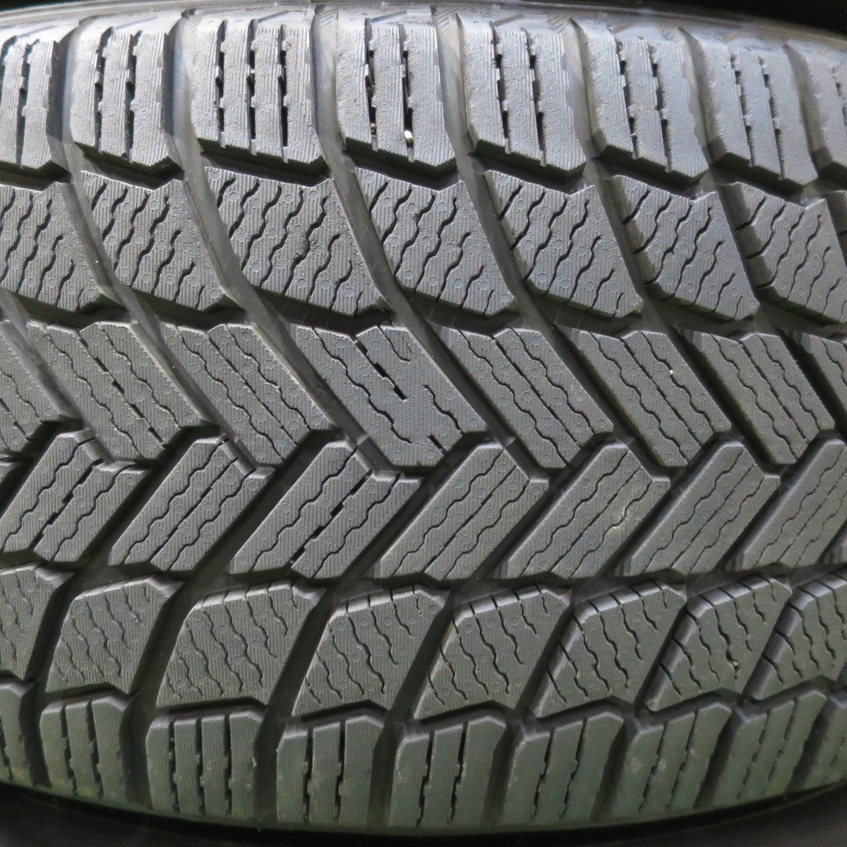 超バリ溝！23年！キレイ！ほぼ10分★スタッドレス 265/70R17 ミシュラン X-ICE SNOW SUV B-MUD K 17インチ PCD139.7/6H★5101709イス