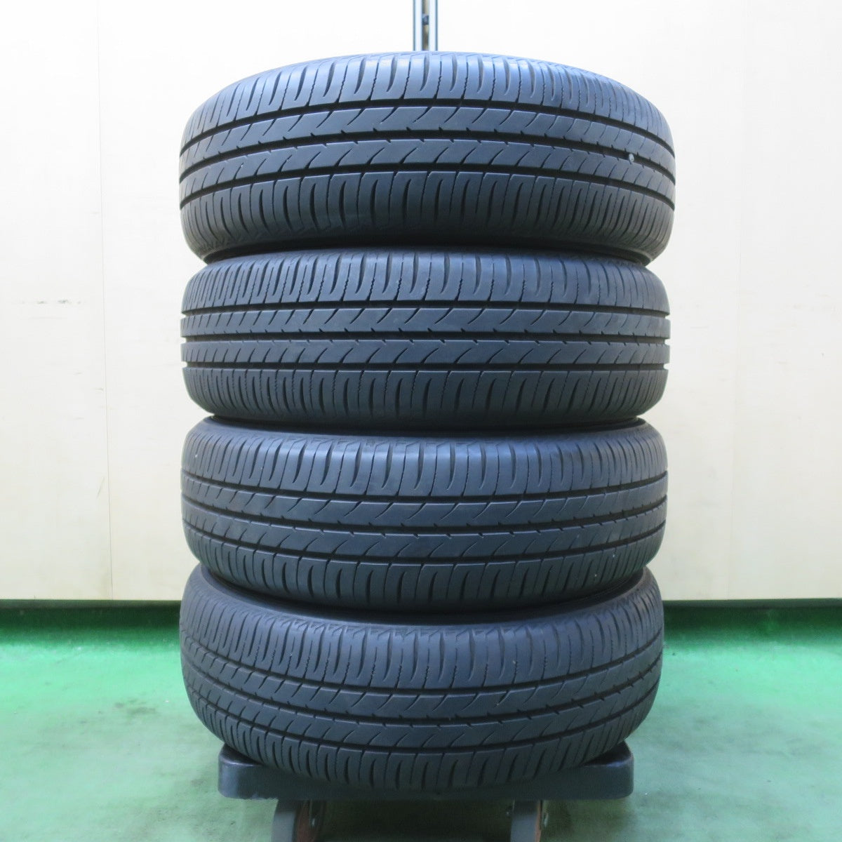 バリ溝！9.5分★MINI F56 ミニ クーパー 純正 175/65R15 トーヨー ナノエナジー3 プラス 15インチ PCD112/5H★6020602イノ