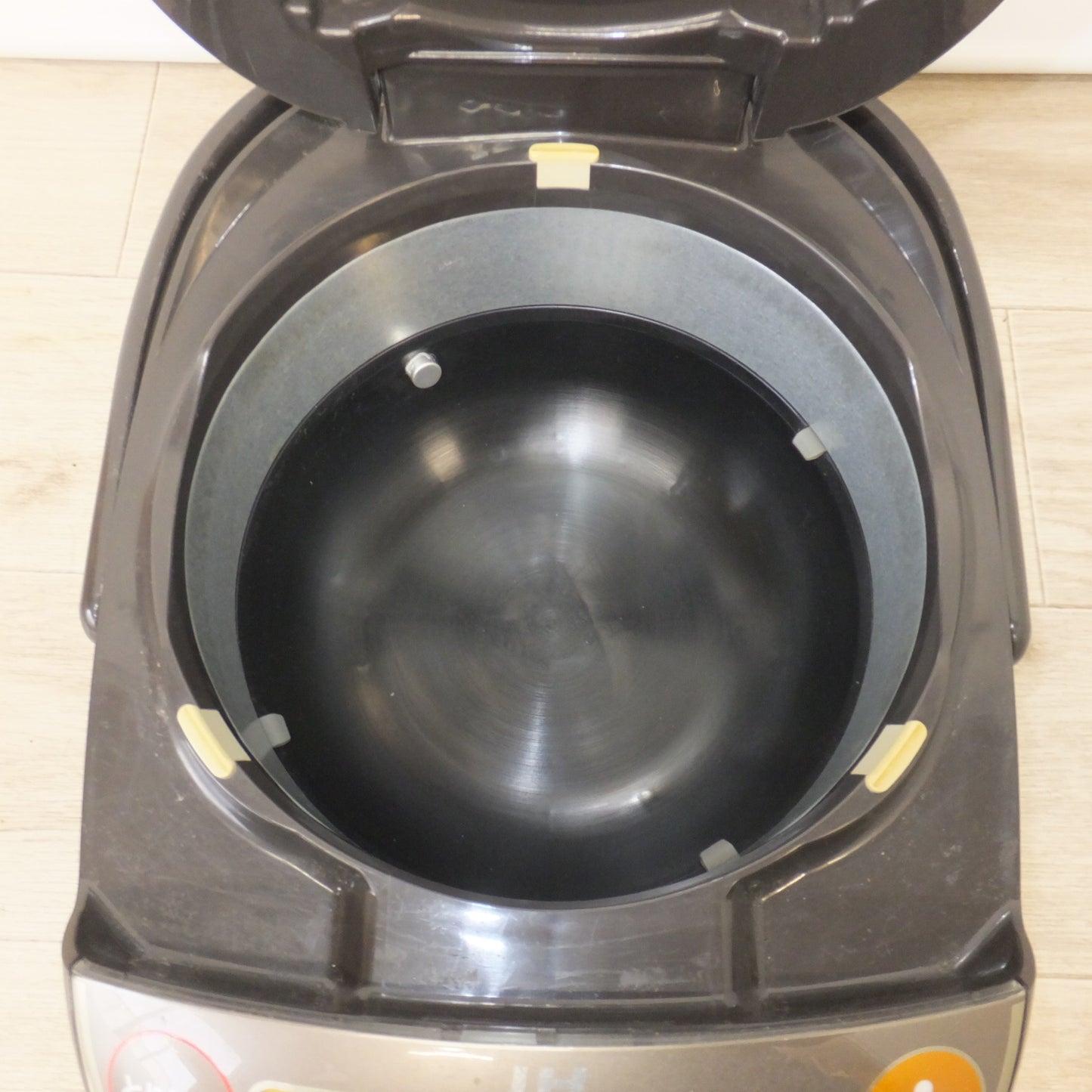 [送料無料] ★象印 ZOJIRUSHI 18年製 IH炊飯ジャー 極め炊き NP-VJ10　炊飯容量 1.0L　100V 50/60Hz 1105W★