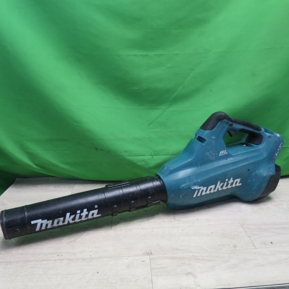 [送料無料] ☆マキタ 充電式 ブロワ 36V MUB362D 本体のみ ブロア ブロワー 集じん 電動 工具☆