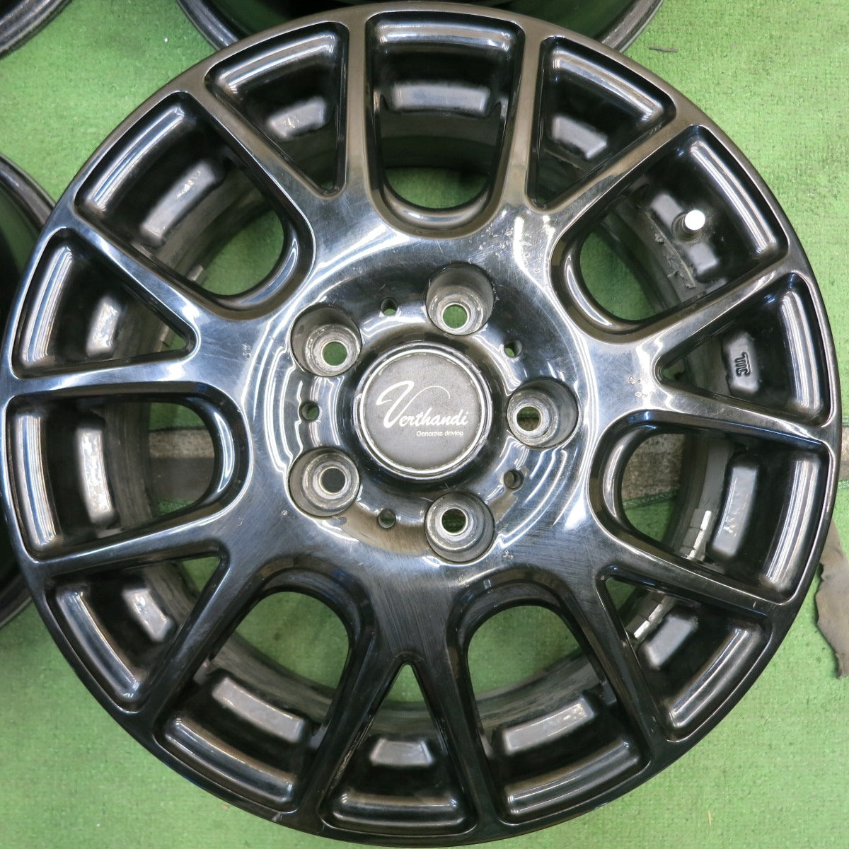 4本価格◎Verthandi ヴェルザンディ 15インチ ホイール 15×6J PCD114.3/5H◎6082305HAホ