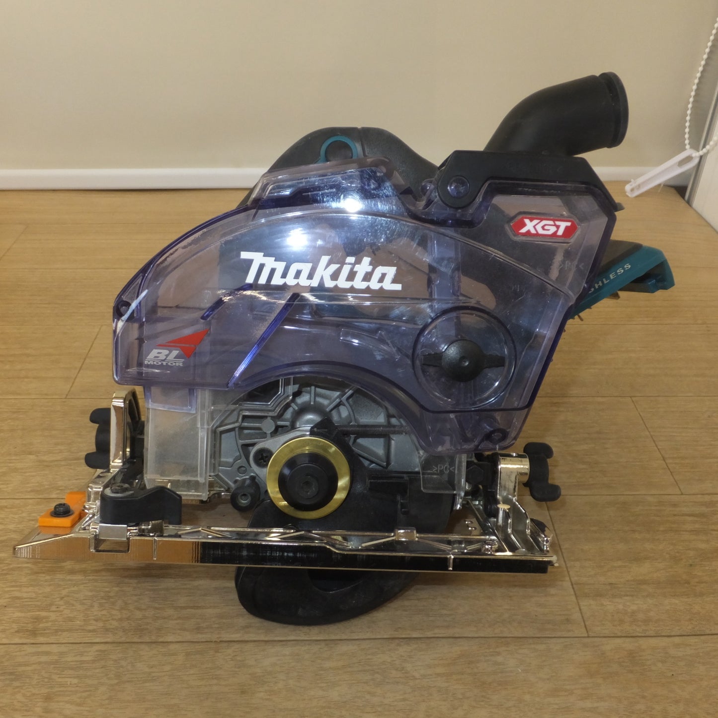 [送料無料] ★マキタ makita 125mm 充電式防じんマルノコ KS004GZ 36V-40V 本体のみ　木工用 超硬丸ノコ★