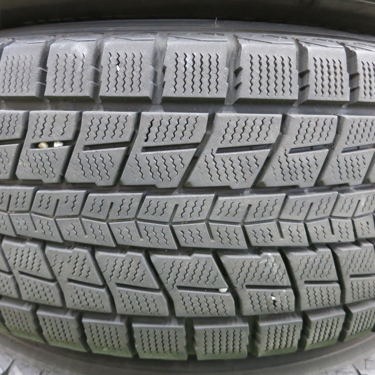 バリ溝！21年！キレイ！9分★スタッドレス 265/65R17 ダンロップ ウインターマックス SJ8+ WILD CRUISING ワイルド クルージング 17インチ PCD139.7/6H★5042201ナス