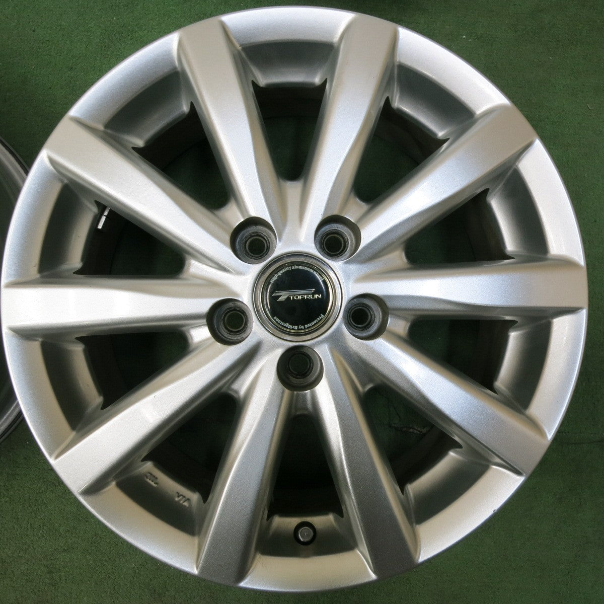 [送料無料] キレイ★プリウス 等 TOPRUN トップラン 15インチ ホイール 15×6J PCD100/5H★5012811SYホ