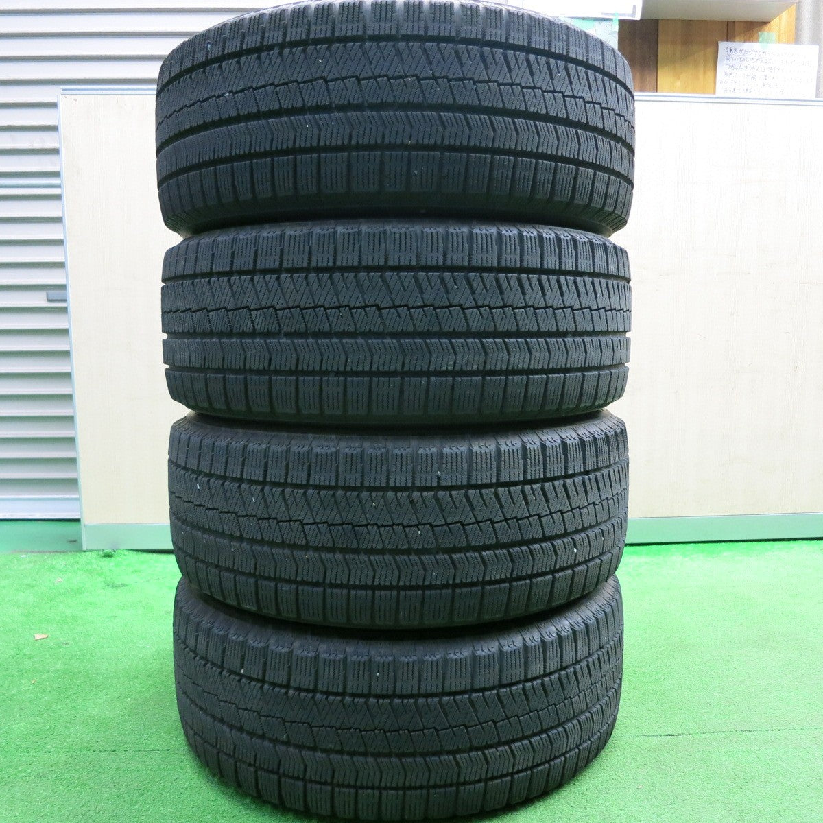 [送料無料] バリ溝！キレイ！9分★BMW 1シリーズ F20 純正 205/55R16 スタッドレス ブリヂストン ブリザック VRX2 16インチ PCD120/5H★4123005HAス