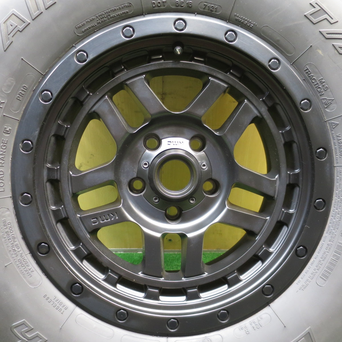 バリ溝！21年！キレイ！9.5分！1本★ジープ KMC KM540 35×12.50R17LT 121R BFグッドリッチ All-Terrain T/A KO2 17インチ PCD127/5H★5060301クノ