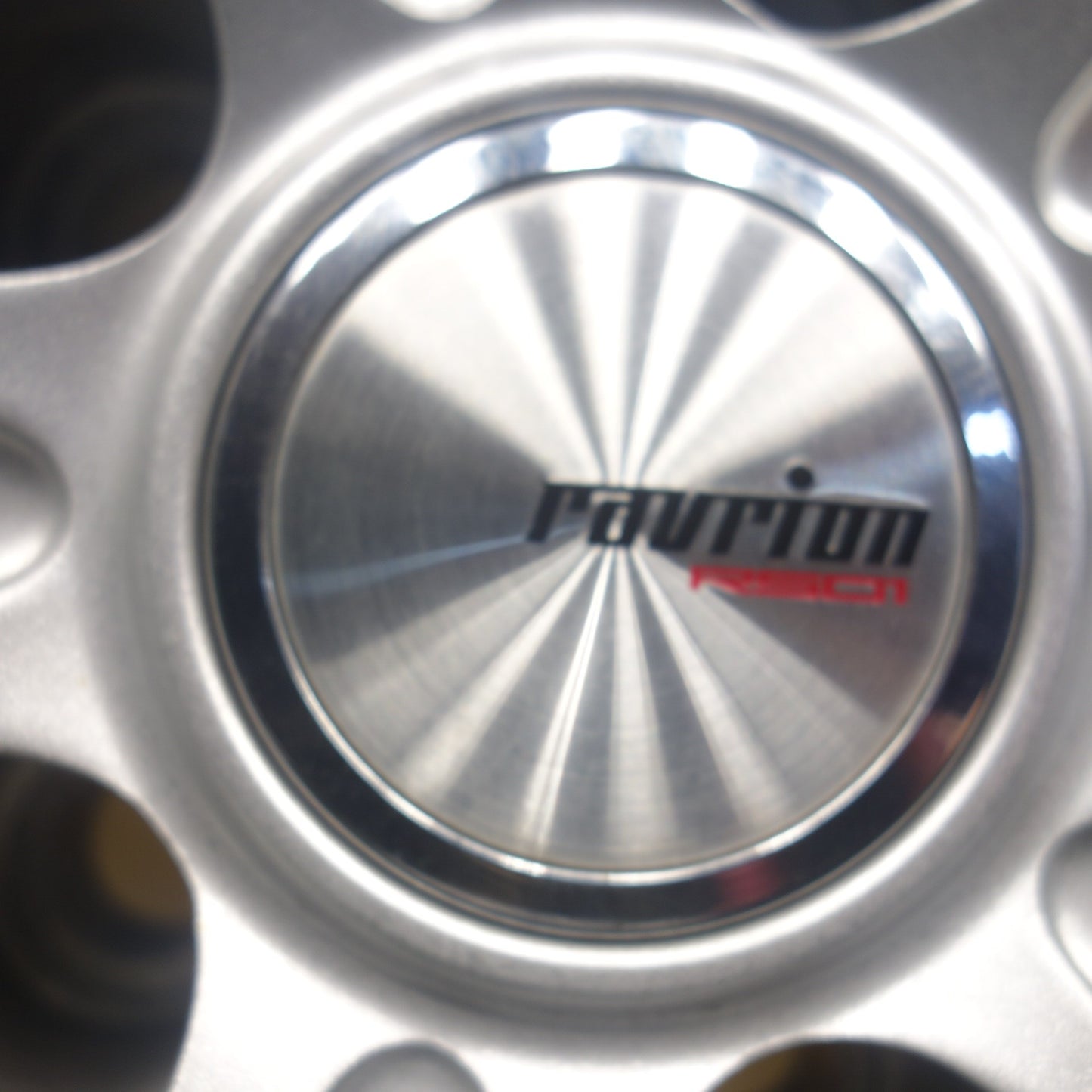 バリ溝！22年！キレイ！9.5分★スタッドレス 225/60R18 グッドイヤー アイスナビ SUV ravrion RS01 ラブリオン 18インチ PCD114.3/5H★6031104KTス