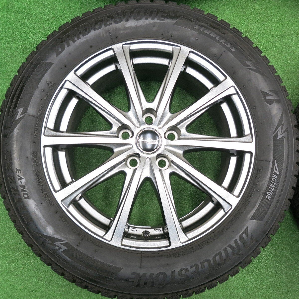 バリ溝！21年！キレイ！9.5分★スタッドレス 225/60R17 ブリヂストン ブリザック DM-V3 EuroSpeed MANARAY SPORT 17インチ PCD114.3/5H★4112906HAス