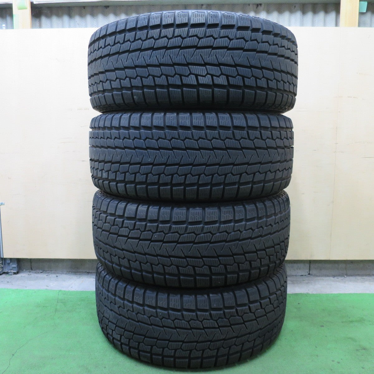 バリ溝！24年！キレイ！9.5分★トヨタ ランクル 200 ZX 純正 285/50R20 スタッドレス ヨコハマ アイスガード G075 20インチ PCD150/5H★6022701ナス