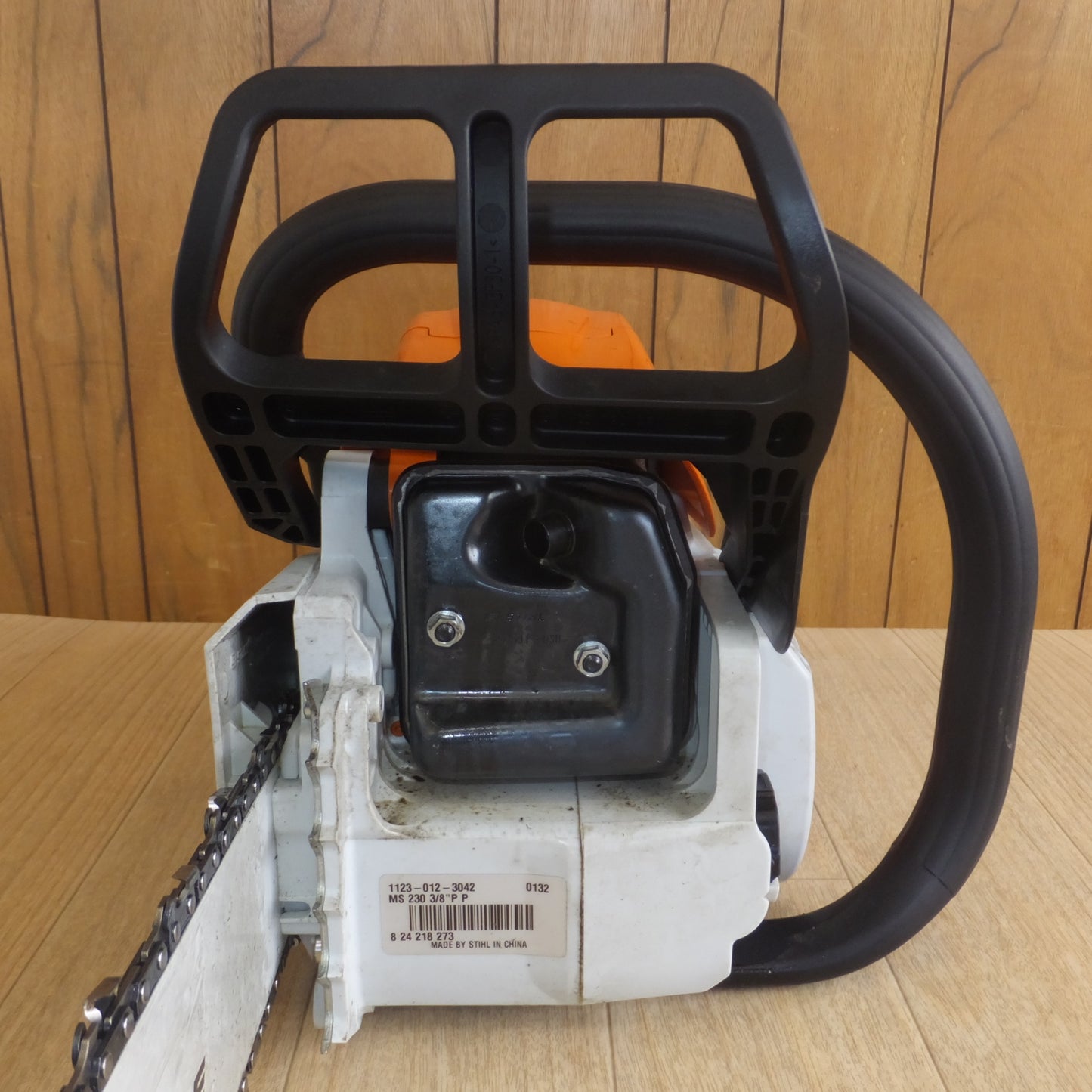 [送料無料] 岐阜発★スチール STIHL エンジンチェーンソー MS230/C　3軸合成値 7.0m/s2　振動加速度 17.2m/s2★