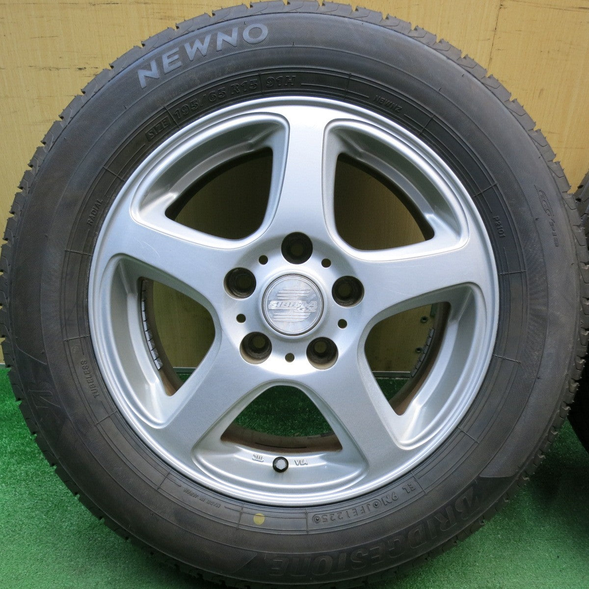 ほぼ未使用！25年★195/65R15 ブリヂストン NEWNO SIBILLA GX シビラ 15インチ PCD114.3/5H★6050204HAノ