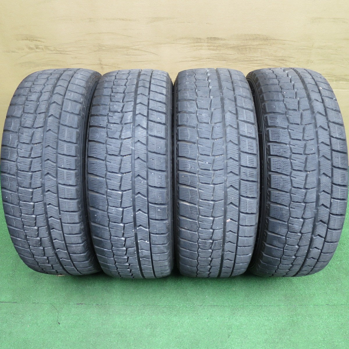 バリ溝！キレイ！9.5分★スタッドレス 215/50R17 ダンロップ ウインターマックス WM02 SCHNEIDER シュナイダー 17インチ PCD114.3/5H★6041210NKス
