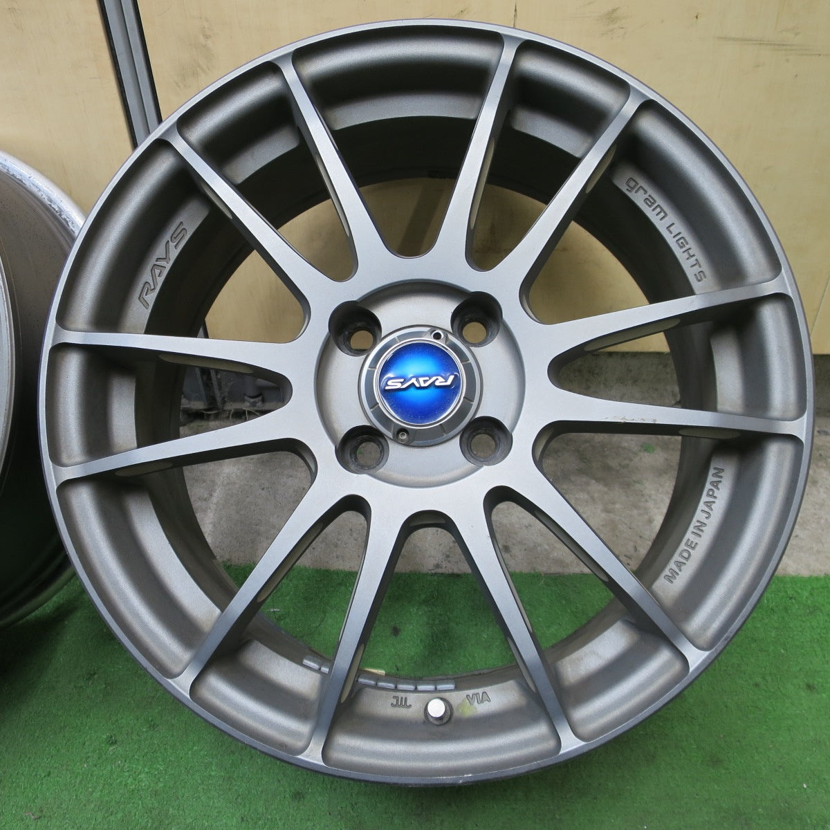 4本価格★RAYS gram LIGHTS 57XTREME 16インチ レイズ グラムライツ ホイール 16×6.5J PCD100/4H★6031603NGホ