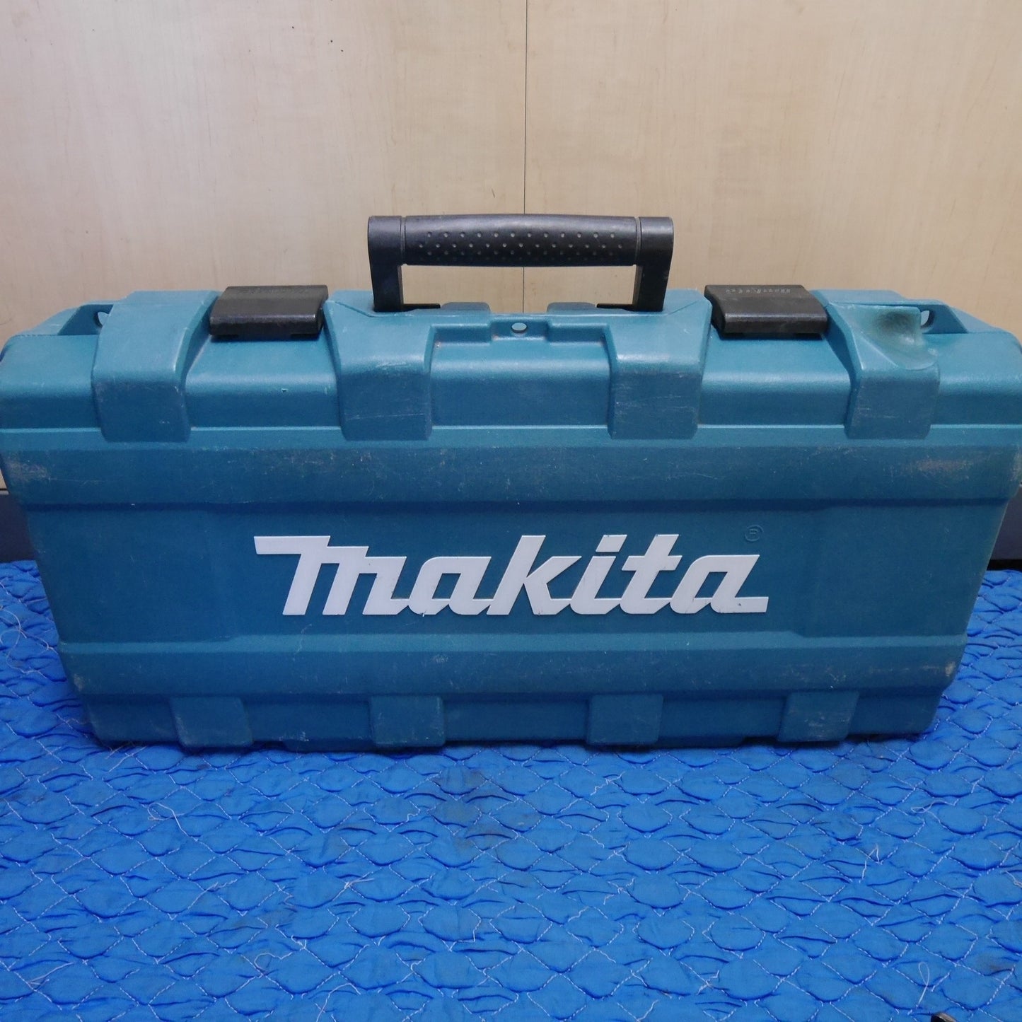 [送料無料] ☆マキタ 充電式 レシプロソー JR187D 電動 工具 18V バッテリー BL1860B セーバーソー セーバソー 電気 ノコギリ のこぎり makita☆