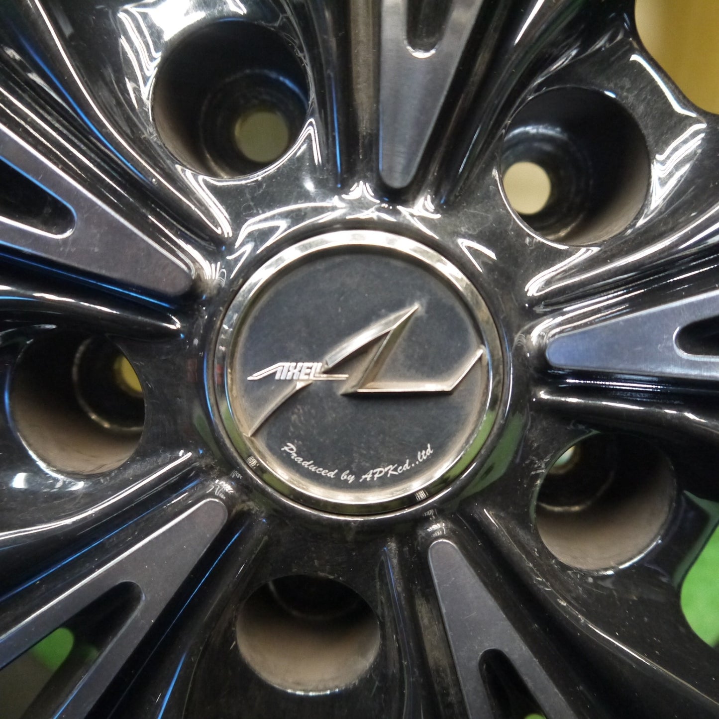 バリ溝！22年！キレイ！9.5分◎スタッドレス 225/40R18 ダンロップ ウインターマックス WM02 AXEL アクセル 18インチ PCD114.3/5H◎6061603Hス