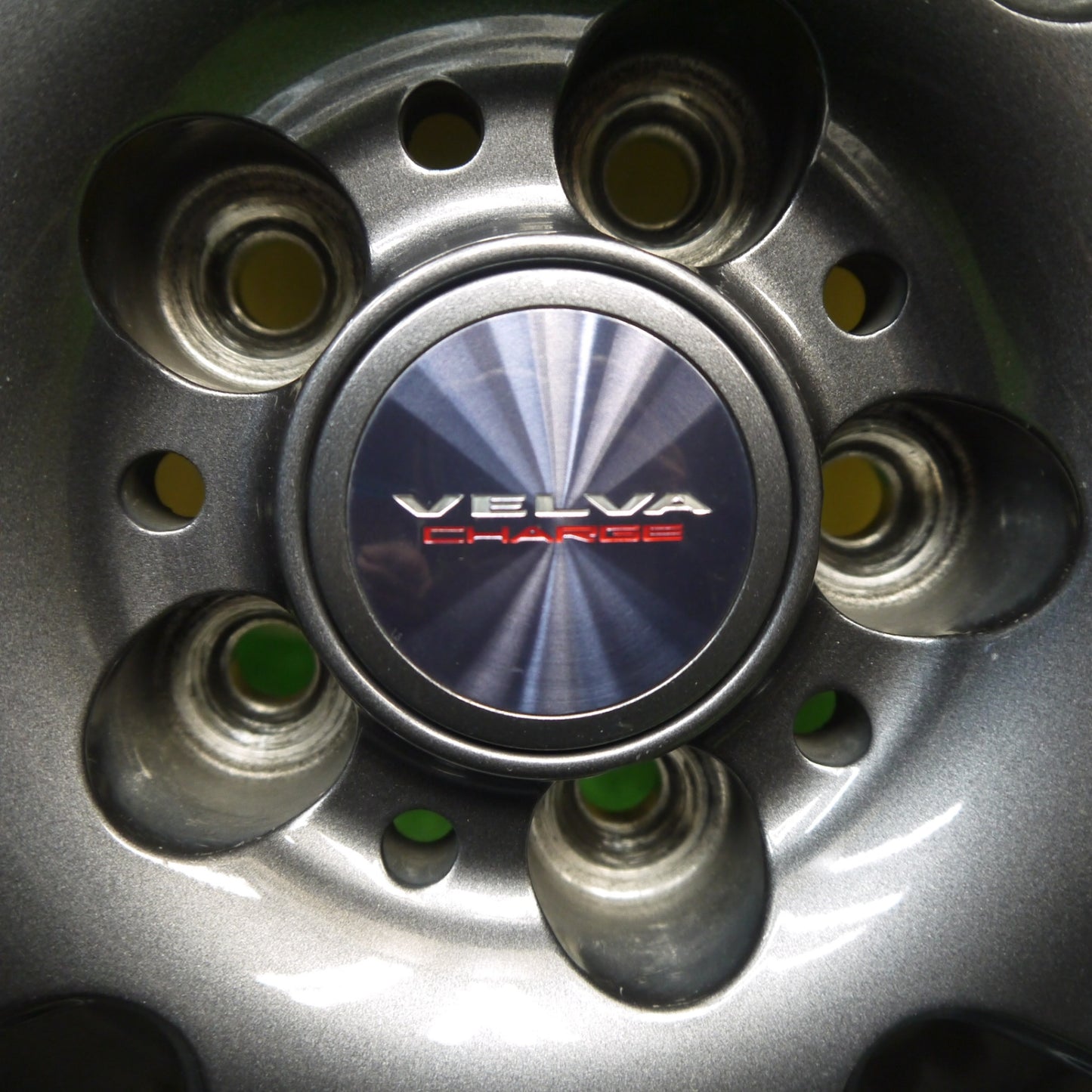 バリ溝！22年！キレイ！8.5分★シエンタ 等 185/65R15 スタッドレス ダンロップ ウインターマックス WM02 VELVA CHARGE ヴェルヴァ 15インチ PCD100/5H★6011606Hス