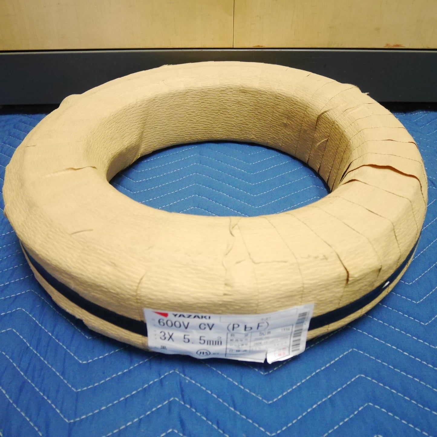[送料無料] 未使用！26年製☆YAZAKI 矢崎 電線ケーブル 600V CV 3×5.5mm2 50m 14kg CVケーブル☆