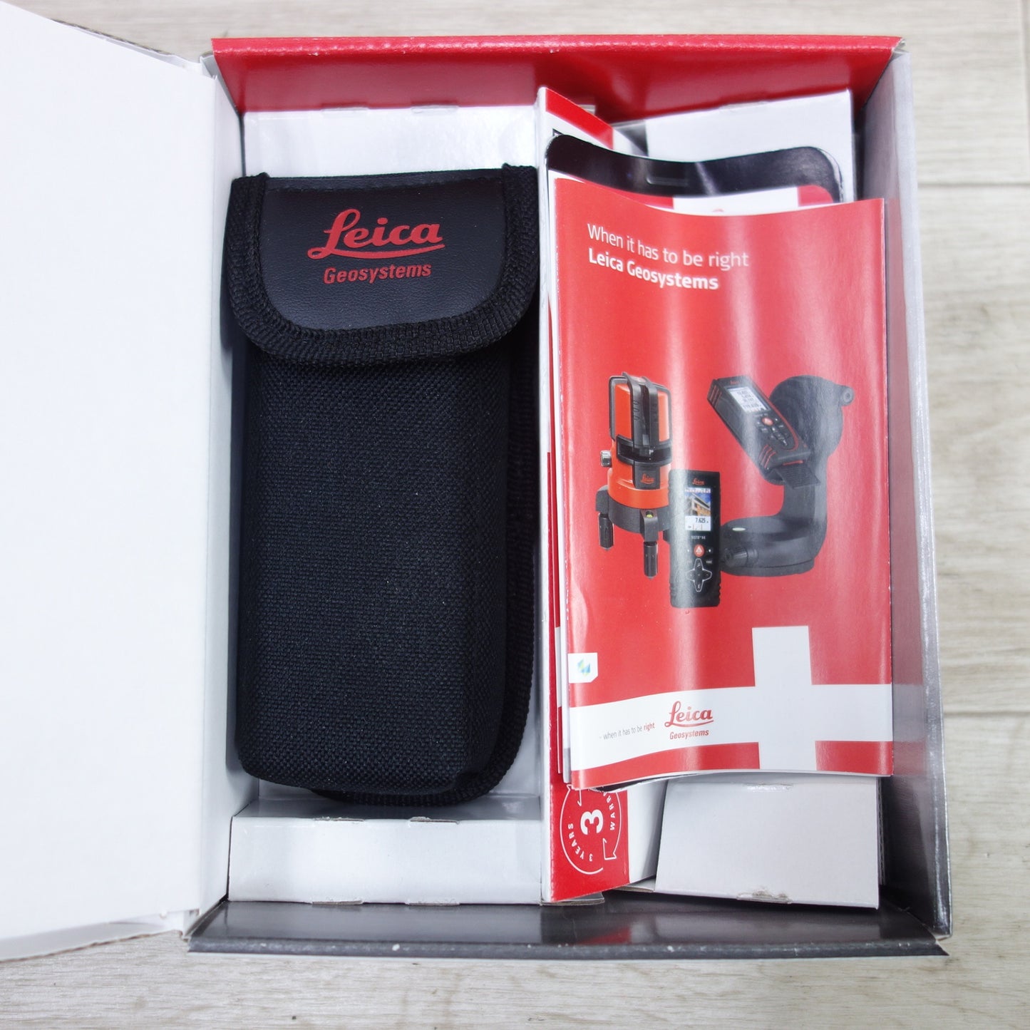 [送料無料] キレイ◆Leica レーザー 距離計 DISTO D2 ライカ ディスト Bluetooth機能搭載 測定器◆