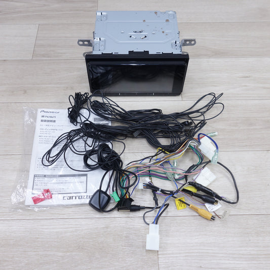 [送料無料] 付属品付き！24年◆carrozzeria Pioneer 楽NAVI 7V型 AV 一体型 メモリーナビ AVIC-RW721 カーナビ カロッツェリア パイオニア◆