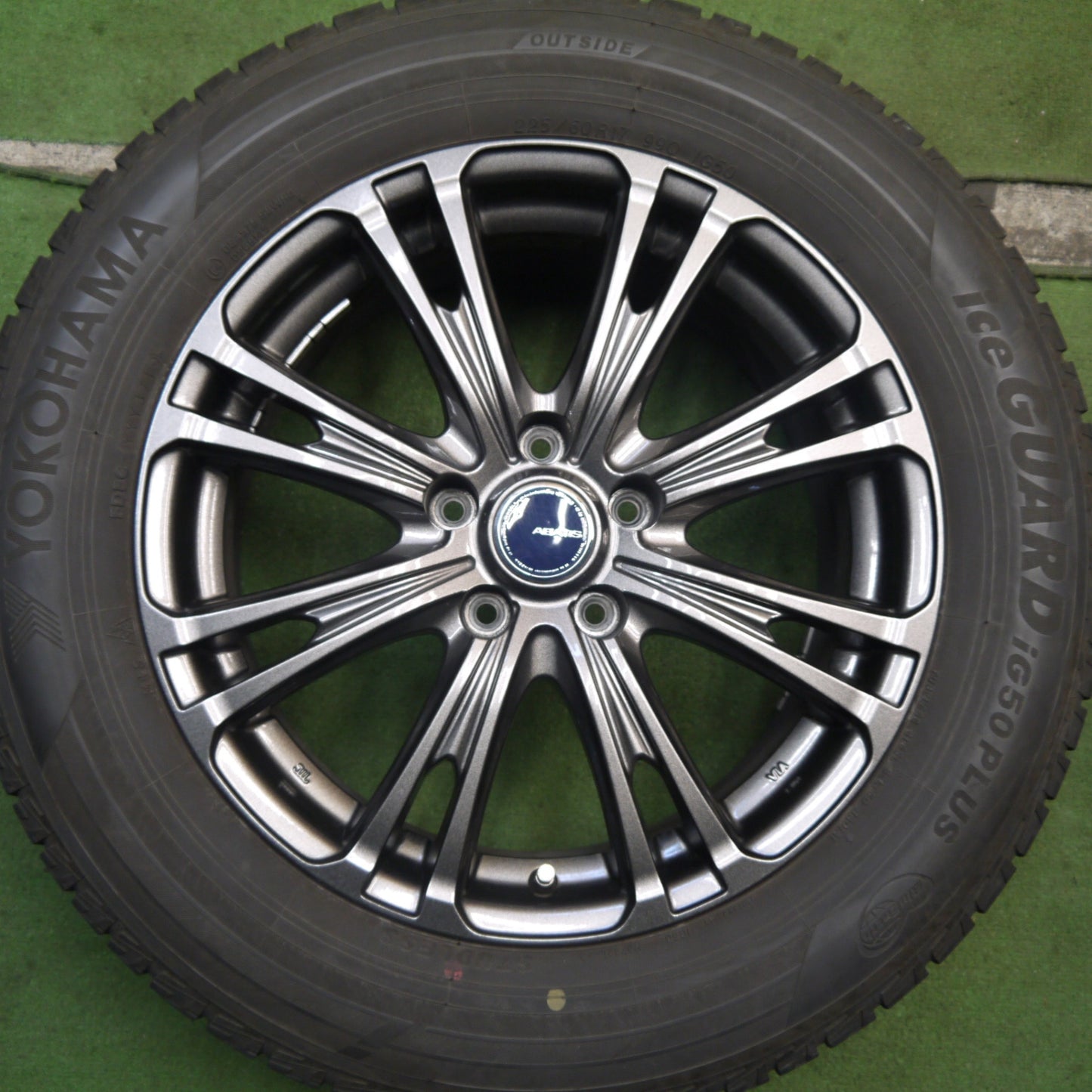 バリ溝！キレイ！9分★スタッドレス 225/60R17 ヨコハマ アイスガード iG50 プラス ABATIS EW アバティス 17インチ PCD114.3/5H★5073004Hス