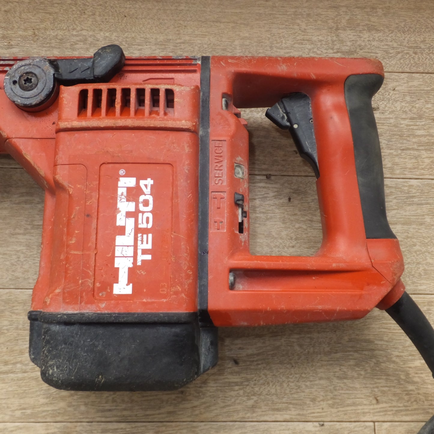[送料無料] ★ヒルティ HILTI ハンマードリル TE504　900W 9.6A 100V～ 50-60Hz★