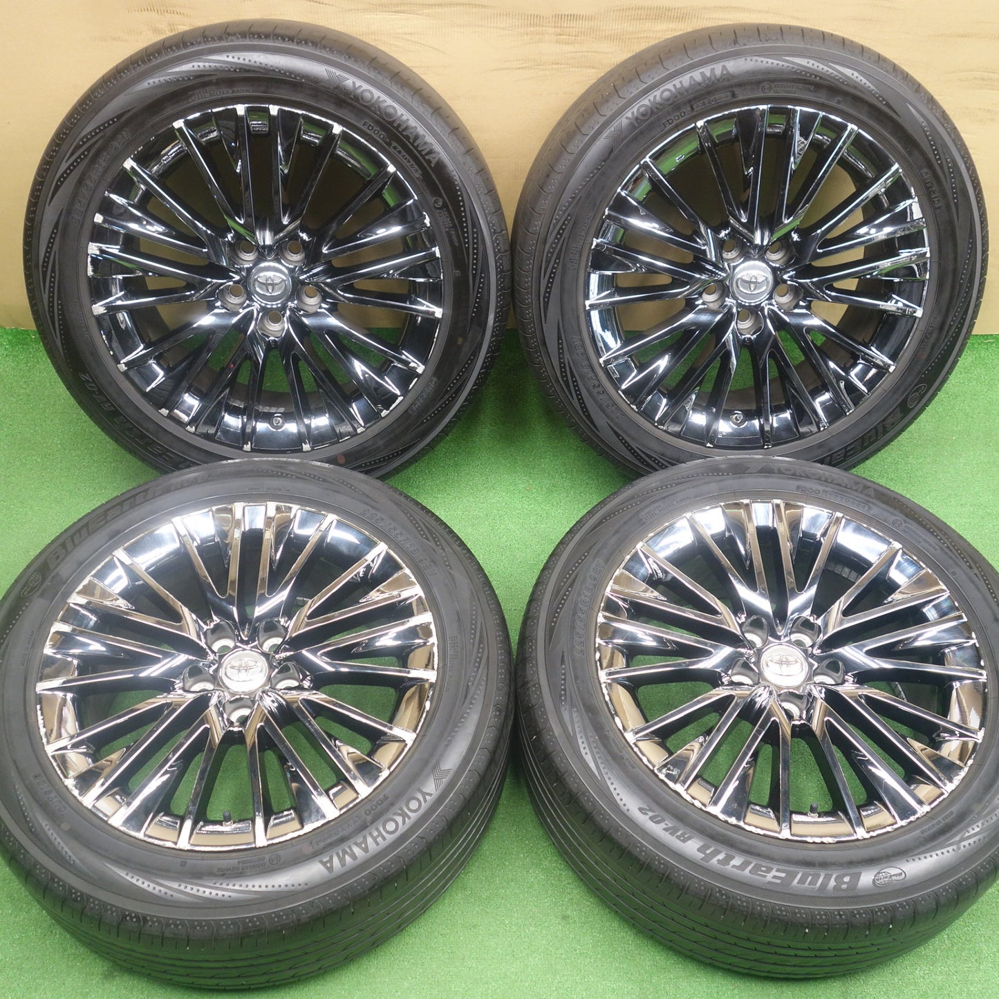 バリ溝！9.5分★トヨタ 220系 クラウン Gエグゼクティブ 純正 225/55R18 ヨコハマ ブルーアース RV-02 18インチ PCD114.3/5H★6041504KTノ