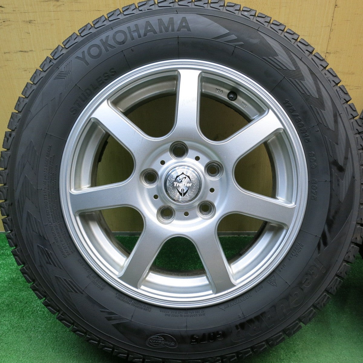 バリ溝！23年！9.5分★スタッドレス 175/80R15 ヨコハマ アイスガード G075 Treffer トレファー 15インチ PCD114.3/5H★5070104HAス