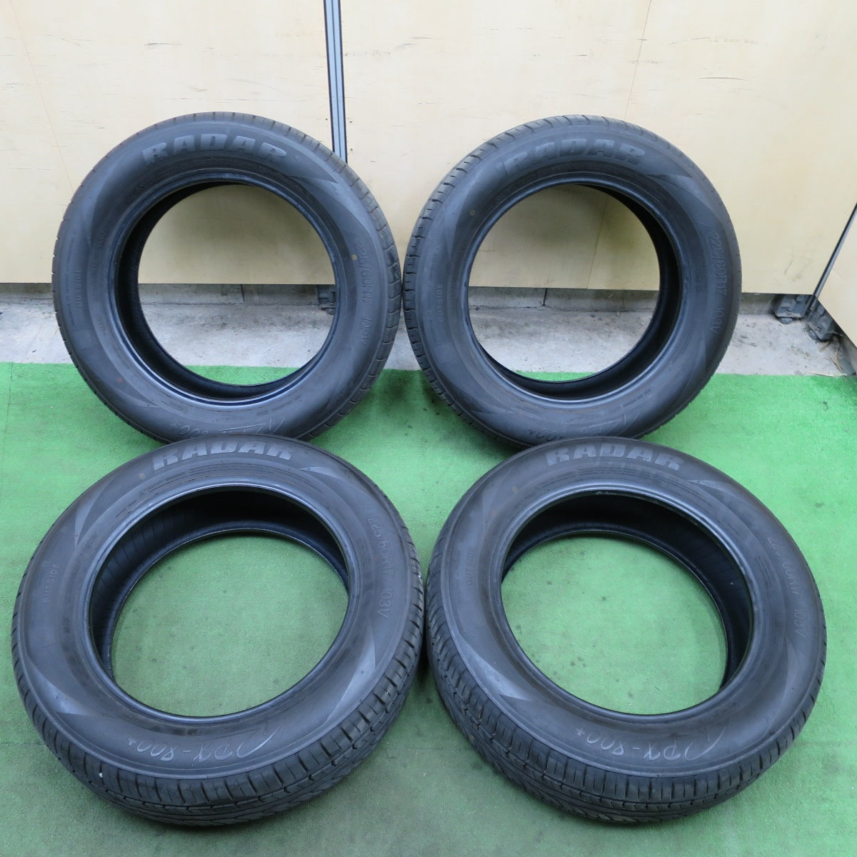 バリ溝！25年！9.5分★225/60R17 レーダー RPX-800+ RADAR 17インチ タイヤ アルファード ヴェルファイア ハリアー エクストレイル 等★6030201NGノタ