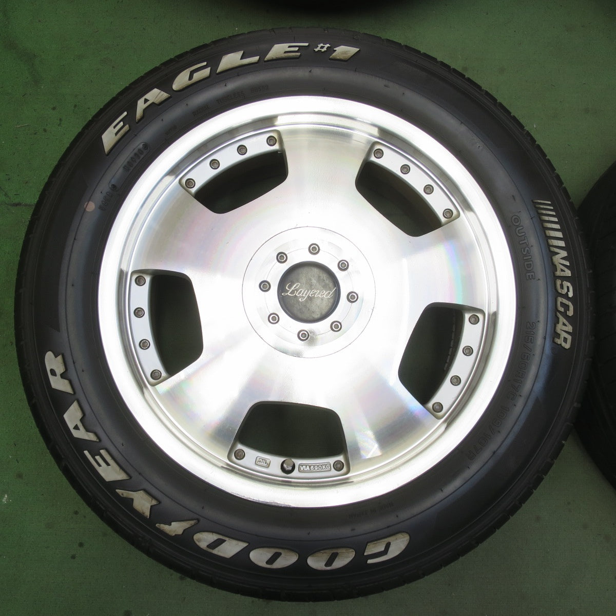 バリ溝！22年！9.5分★215/60R17 109/107R グッドイヤー イーグル #1 Layered ディッシュ レイヤード 17インチ PCD114.3/4H 5H マルチ★6052902イノ