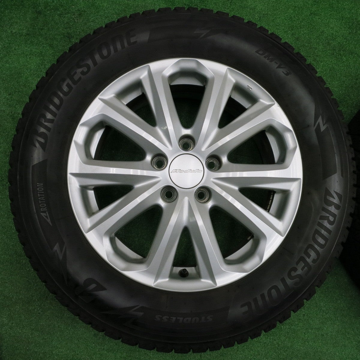 [送料無料] バリ溝！キレイ！8.5分★ホンダ CR-V 純正 Modulo 225/65R17 スタッドレス ブリヂストン ブリザック DM-V3 モデューロ CRV PCD114.3/5H★4091903NJス