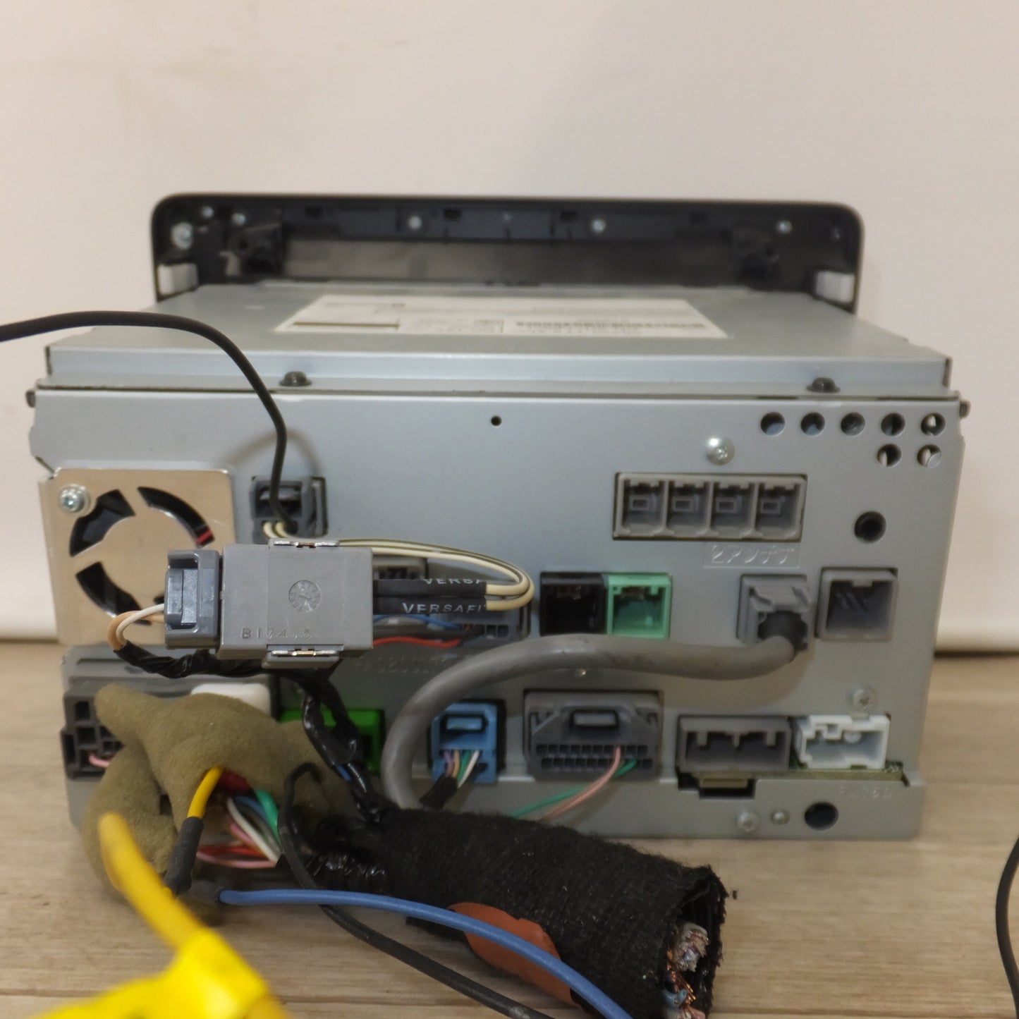 [送料無料] 現状品★パナソニック製 ホンダ 純正 8インチプレミアムインターナビ Gathers VXU-185NBi 08A52-TTA-AM0[45]★