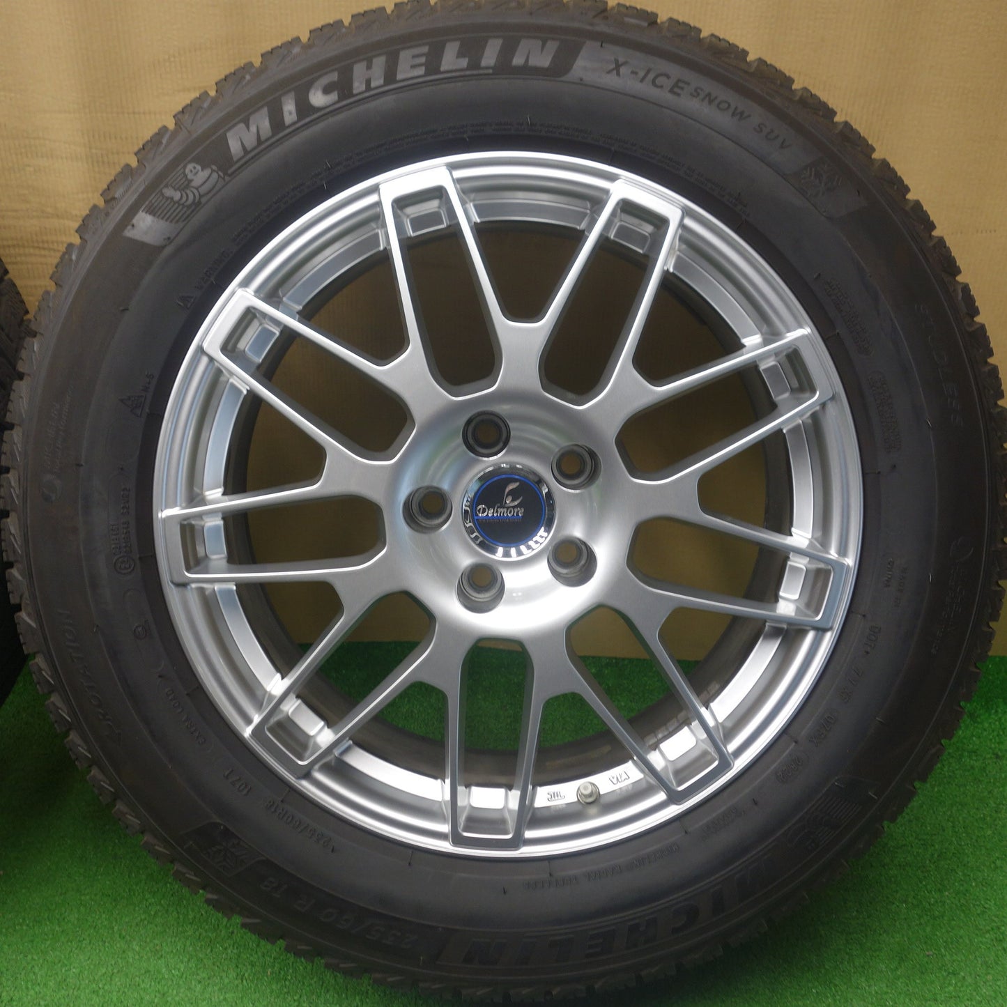 バリ溝！22年！キレイ！9.5分★スタッドレス 235/60R18 ミシュラン X-ICE SNOW SUV Delmore LC.S デルモア 18インチ PCD114.3/5H★6050202KTス