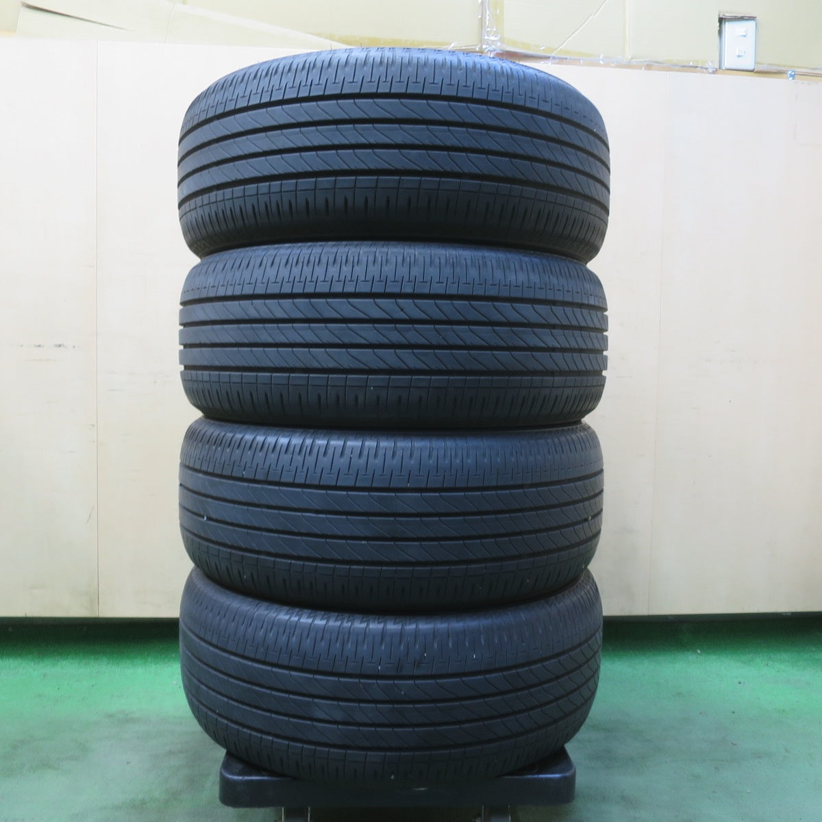 バリ溝！23年！9.5分★205/50R17 ブリヂストン トランザ T005A タイヤ 17インチ ノート オーラ セレナ インプレッサ 等★6052305イノタ