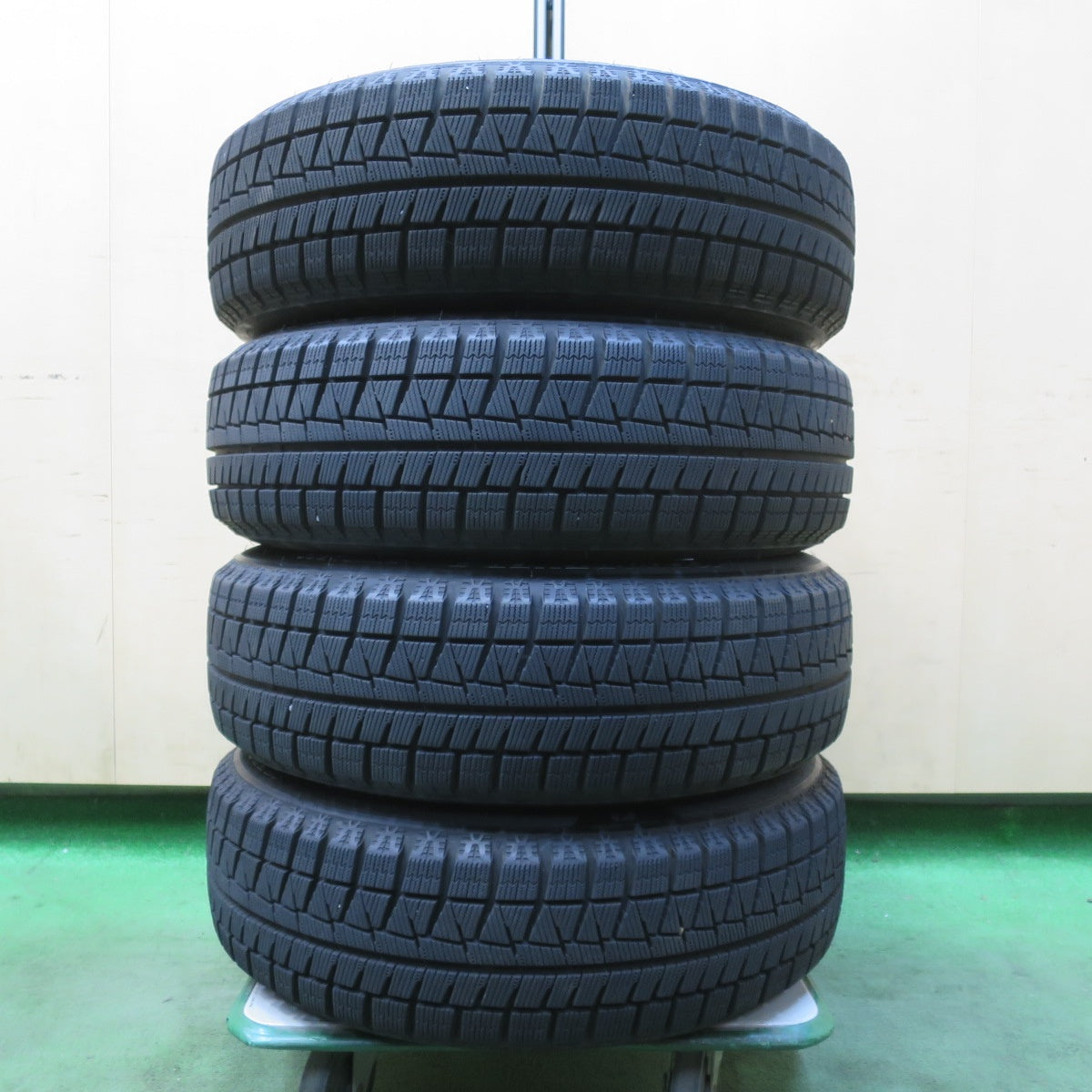 バリ溝！22年！キレイ！9分★スタッドレス 165/65R14 ブリヂストン アイスパートナー2 BALMINUM SR5 バルミナ 14インチ PCD100/4H★5121302イス