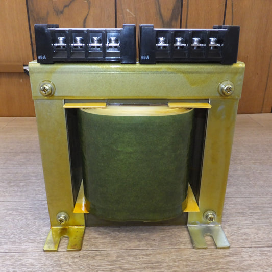 [送料無料] 岐阜発 未使用★中央電機 CEC 単相乾式変圧器 ETシリーズ ET-11　2kVA 50/60Hz　TRANSFORMER★