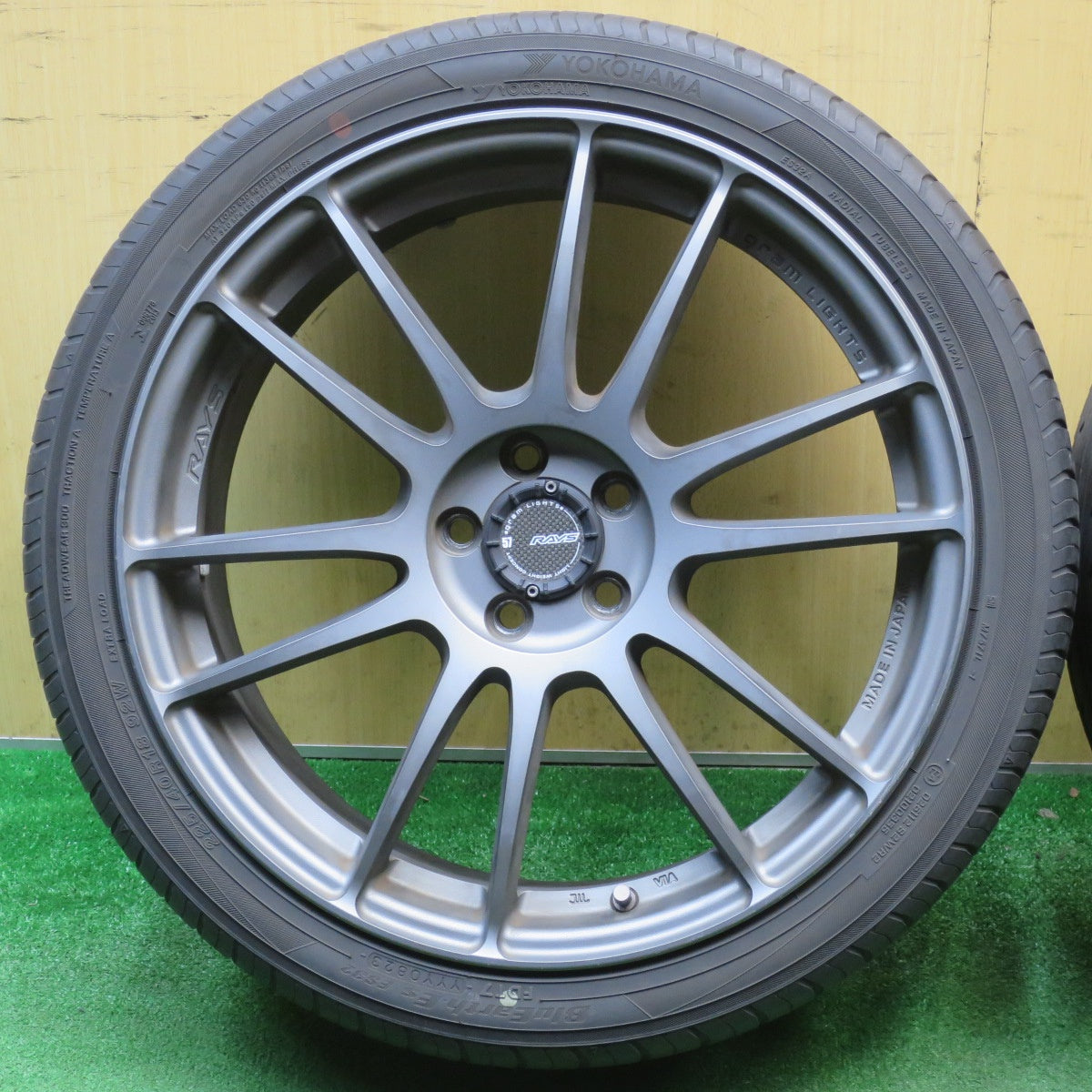 4本価格！23年★86 BRZ 等 RAYS 57XTREME gram LIGHTS 225/40R18 ヨコハマ BluEarth-ES ES32 レイズ グラムライツ 18インチ PCD100/5H★6022507NJノ