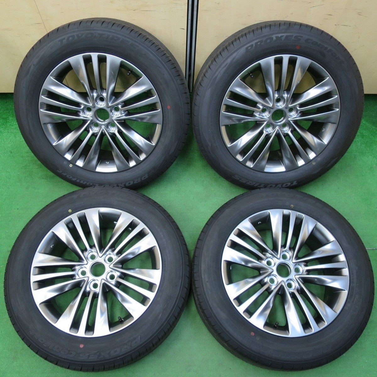 新車外し！24年★トヨタ 40系 アルファード Zグレード 純正 225/60R18 トーヨー プロクセス comfort PCD120/5H★4072001イノ