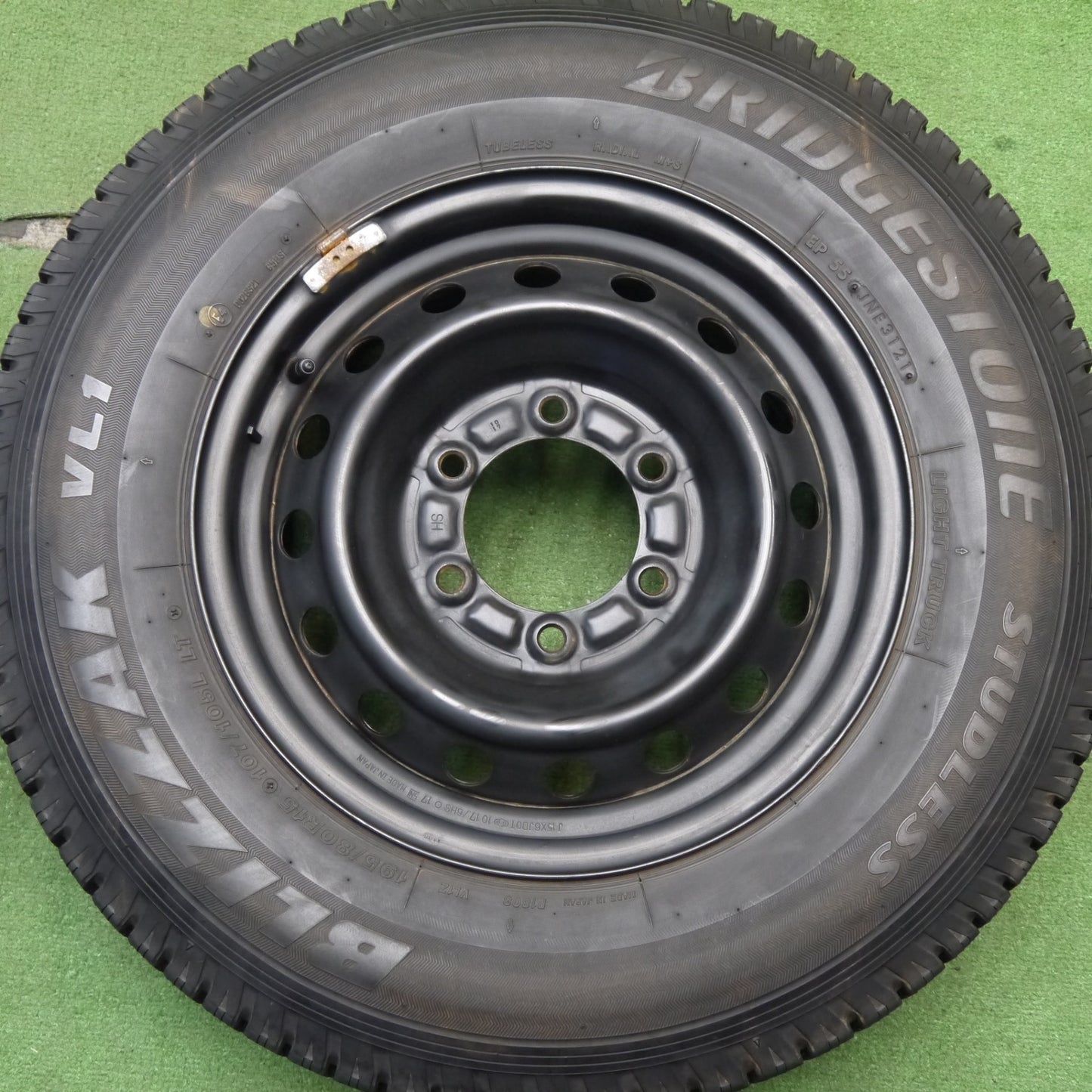 バリ溝！21年！キレイ！9分★トヨタ ハイエース 純正 スチール 195/80R15 107/105L スタッドレス ブリヂストン ブリザック VL1 15インチ PCD139.7/6H★5051201Hス