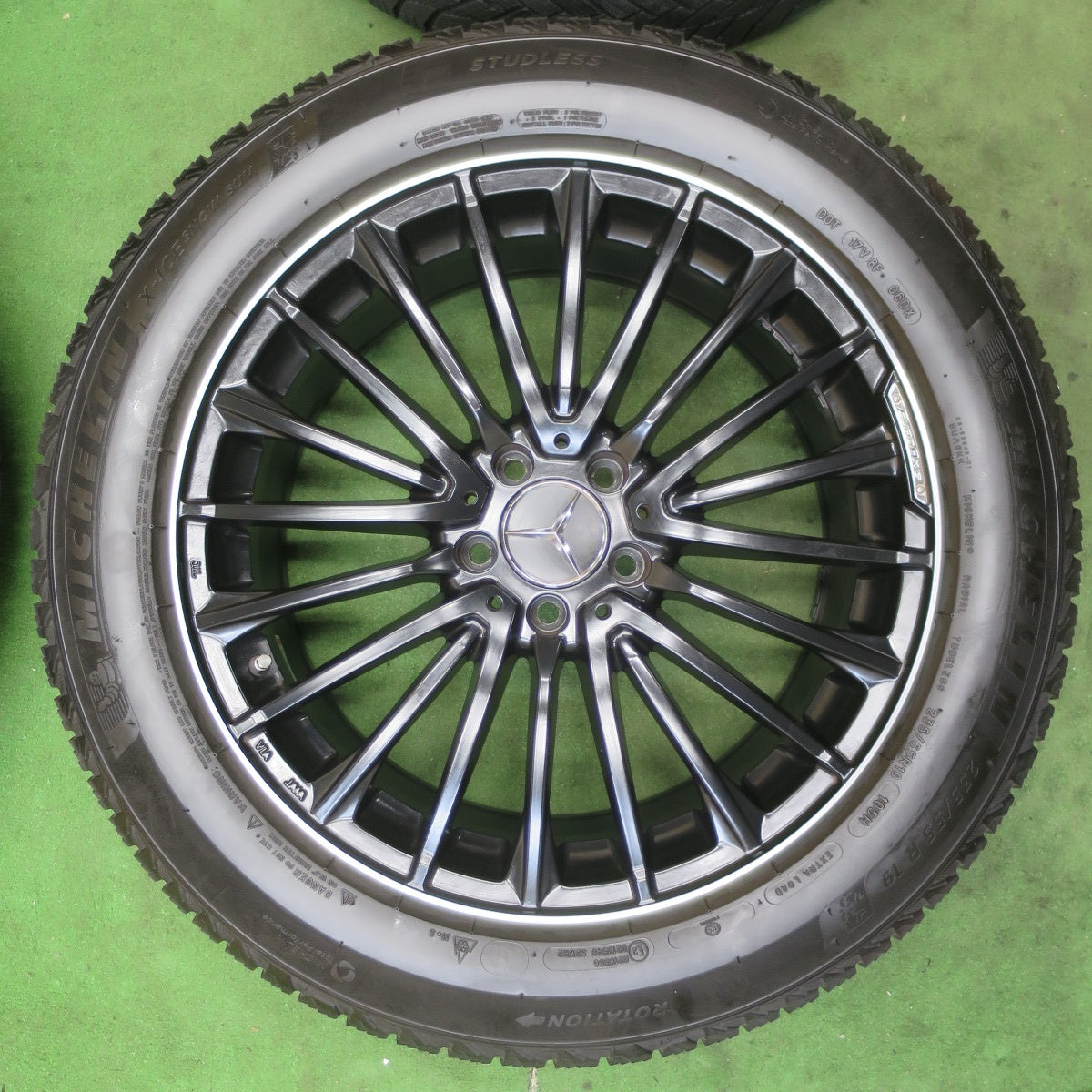 バリ溝！24年！キレイ！9分★ベンツ 等 EURO AXIS OPUS 235/55R19 スタッドレス ミシュラン X-ICE SNOW SUV 19インチ ユーロアクシス オーパス PCD112/5H★5111104TTス