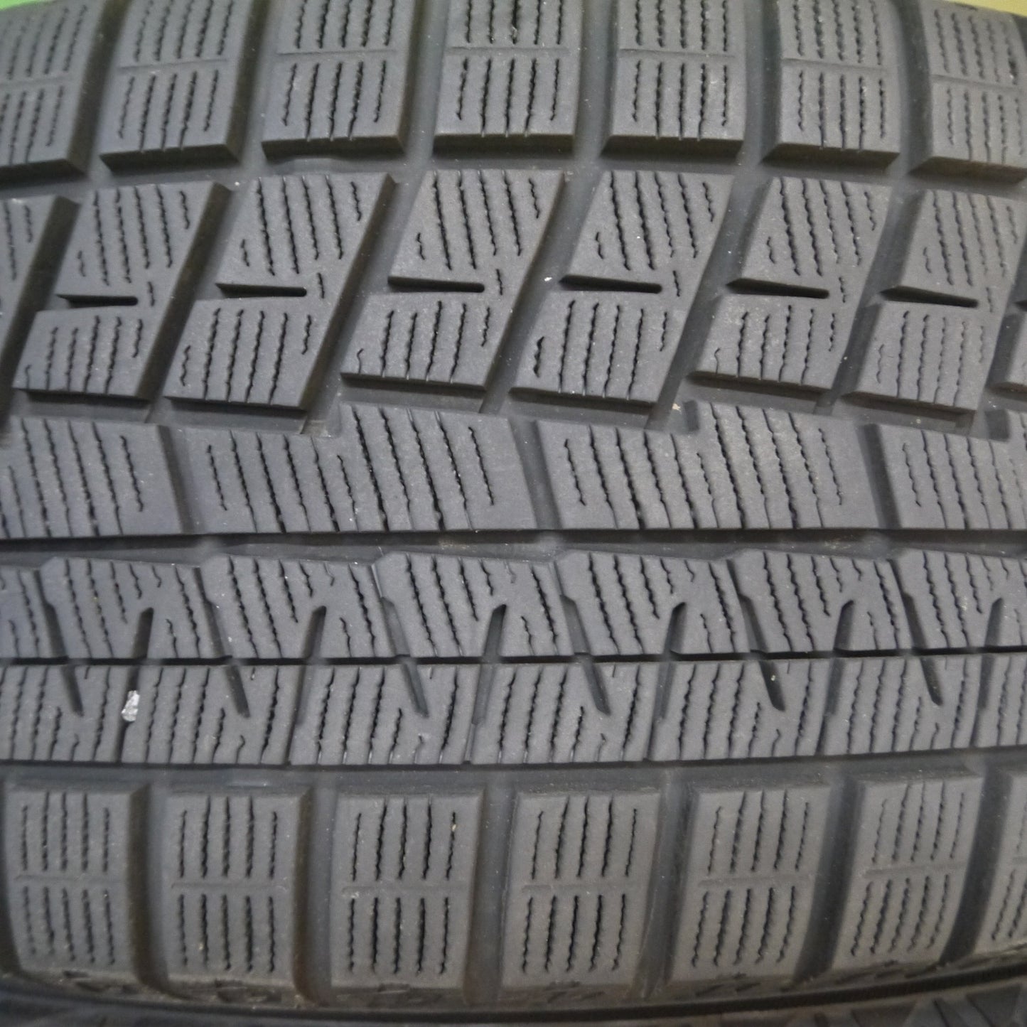 [送料無料] バリ溝！キレイ！9.5分★プリウス 86 BRZ 等 215/45R17 スタッドレス ヨコハマ アイスガード iG60 VELVA SPORTZ ヴェルヴァ 17インチ PCD100/5H★5011001Hス