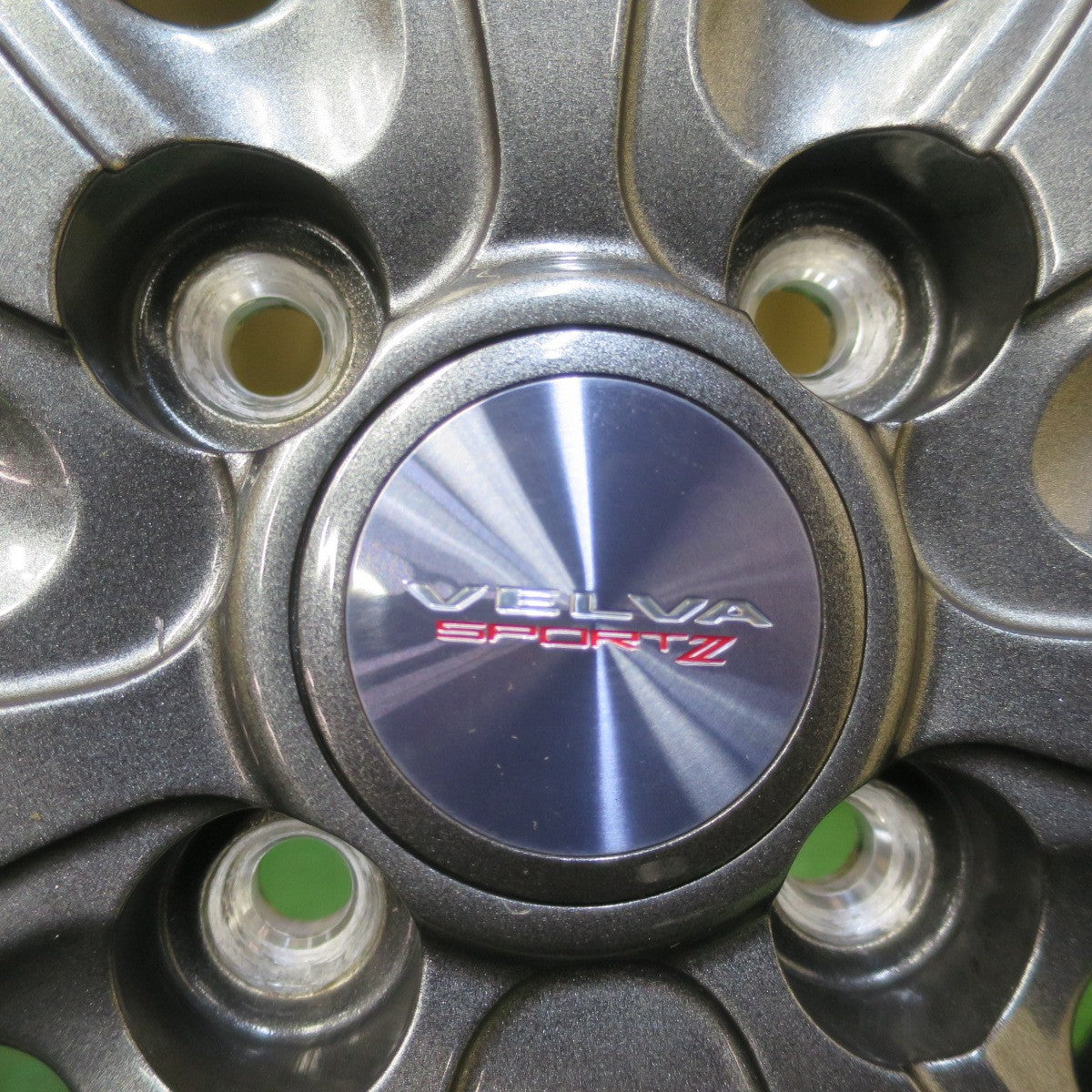バリ溝！23年！キレイ！9分★スタッドレス 185/60R16 ヨコハマ アイスガード iG70 VELVA SPORTZ ヴェルヴァ 16インチ PCD100/4H★6032406イス