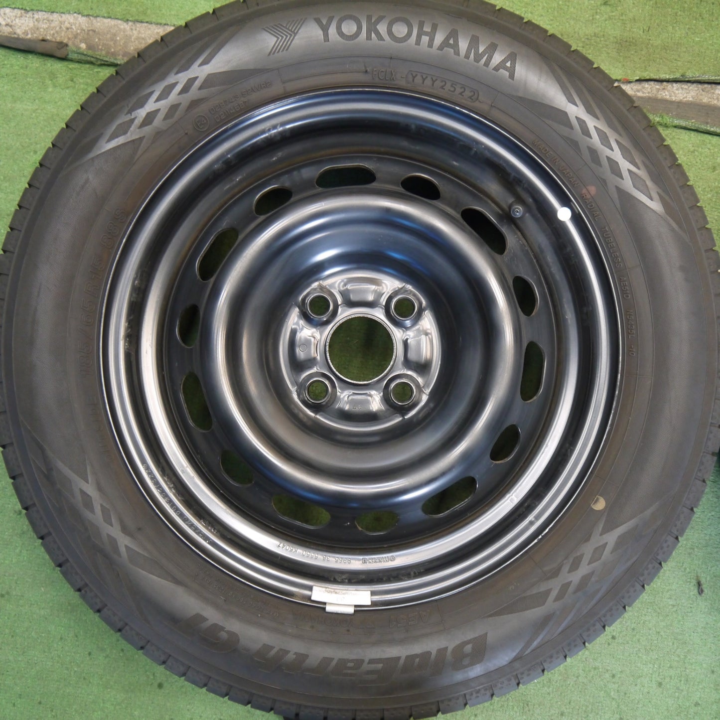 バリ溝！22年！キレイ！9.5分◎マツダ デミオ 純正 スチール 185/65R15 ヨコハマ BluEarth-GT AE51 ブルーアース 15インチ PCD100/4H◎6072803Hノ