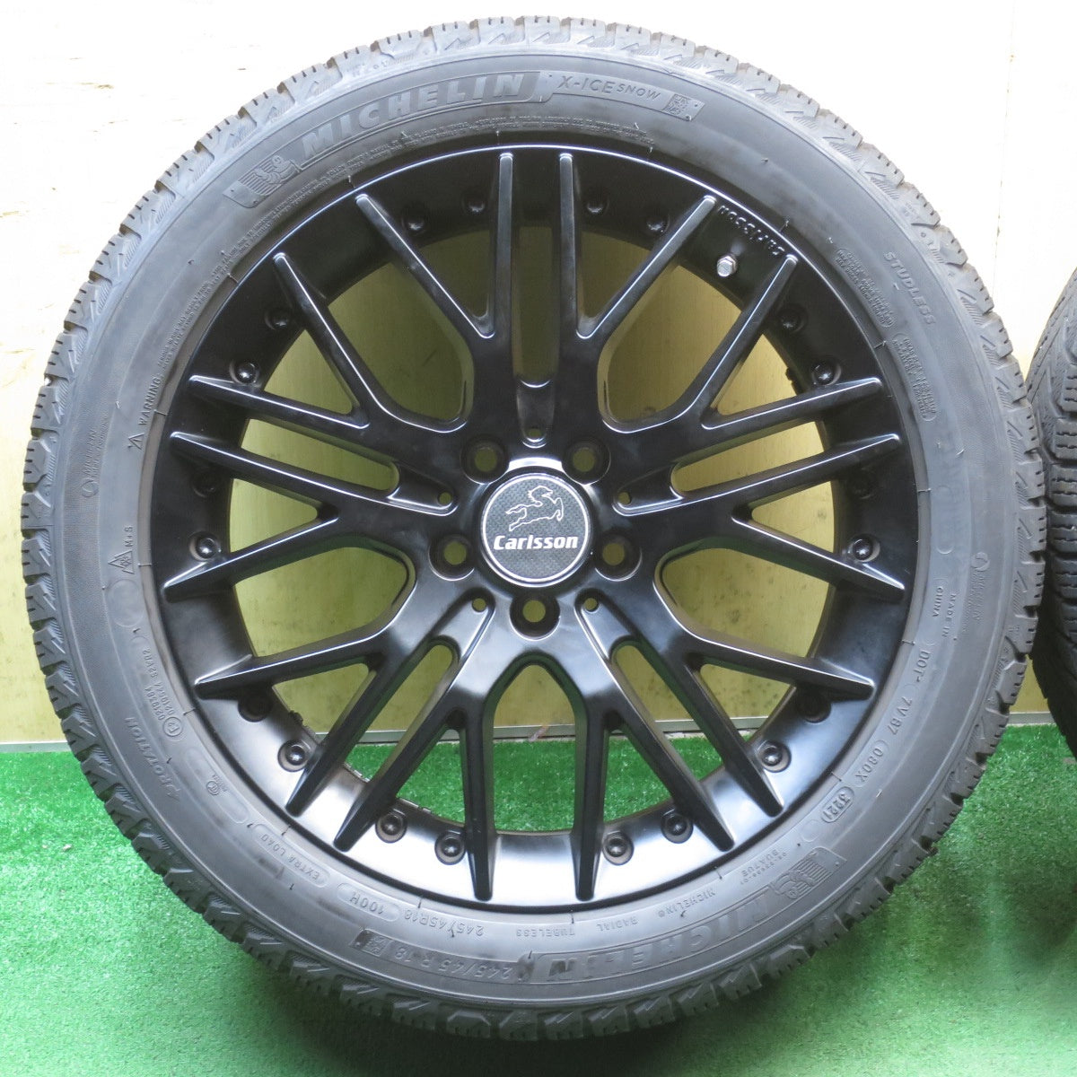 バリ溝！キレイ！9.5分◎アウディ 等 Carlsson 1/10X 245/45R18 スタッドレス ミシュラン X-ICE SNOW カールソン 18インチ PCD112/5H◎6092904NJス