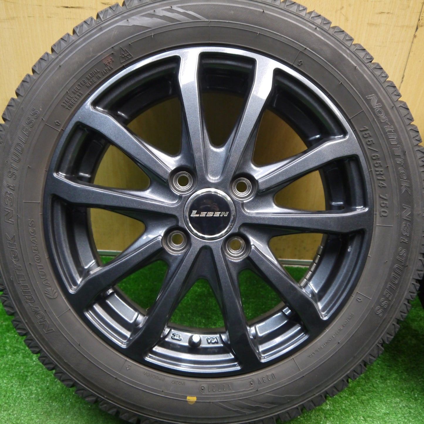 バリ溝！21年！キレイ！9.5分★スタッドレス 155/65R14 オートバックス ノーストレック N3i LEBEN レーベン 14インチ PCD100/4H★5120301Hス