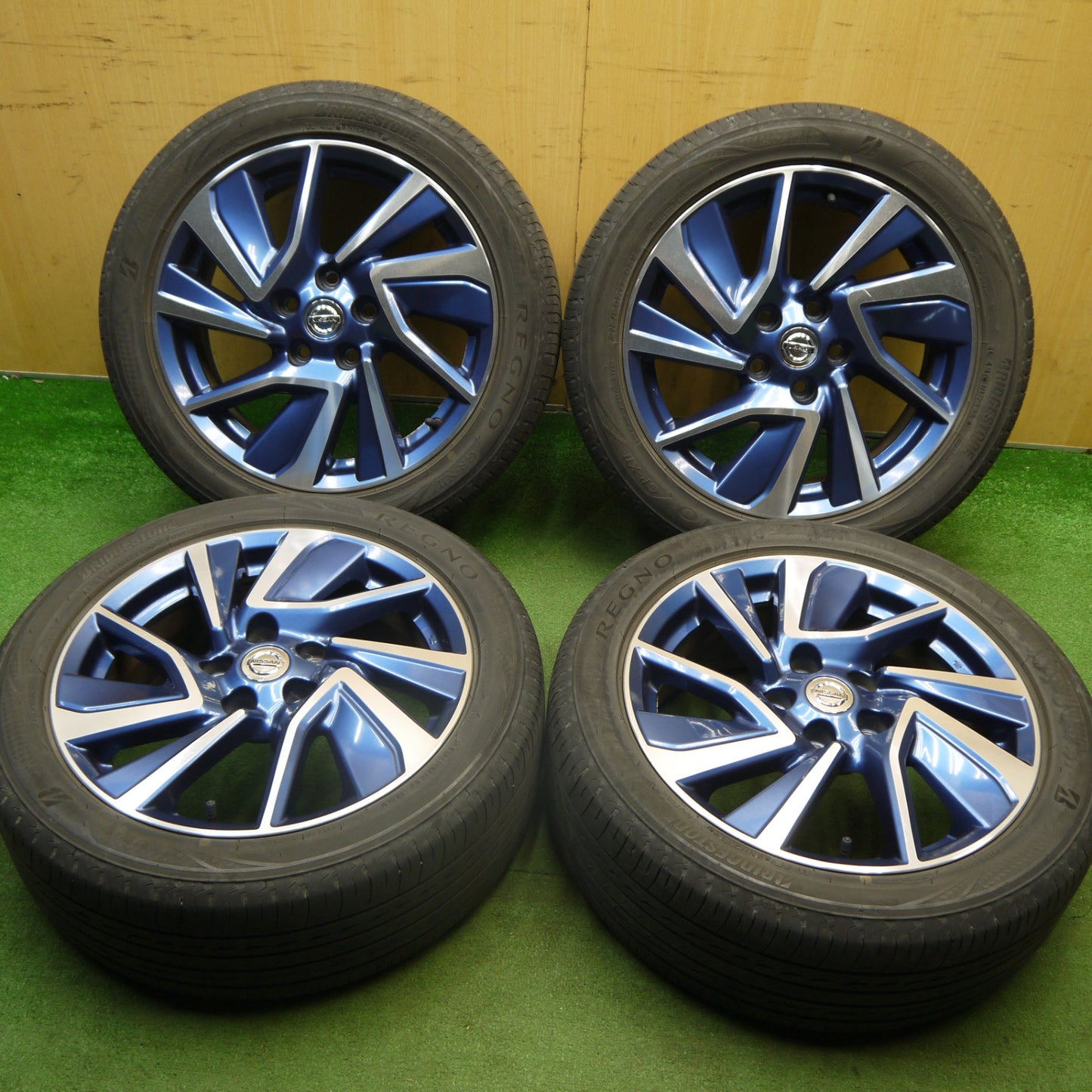 4本価格★日産 AZE0 リーフ エアロ スタイル 純正 215/50R17 ブリヂストン レグノ GR-X2 17インチ PCD114.3/5H★6040706Hノ
