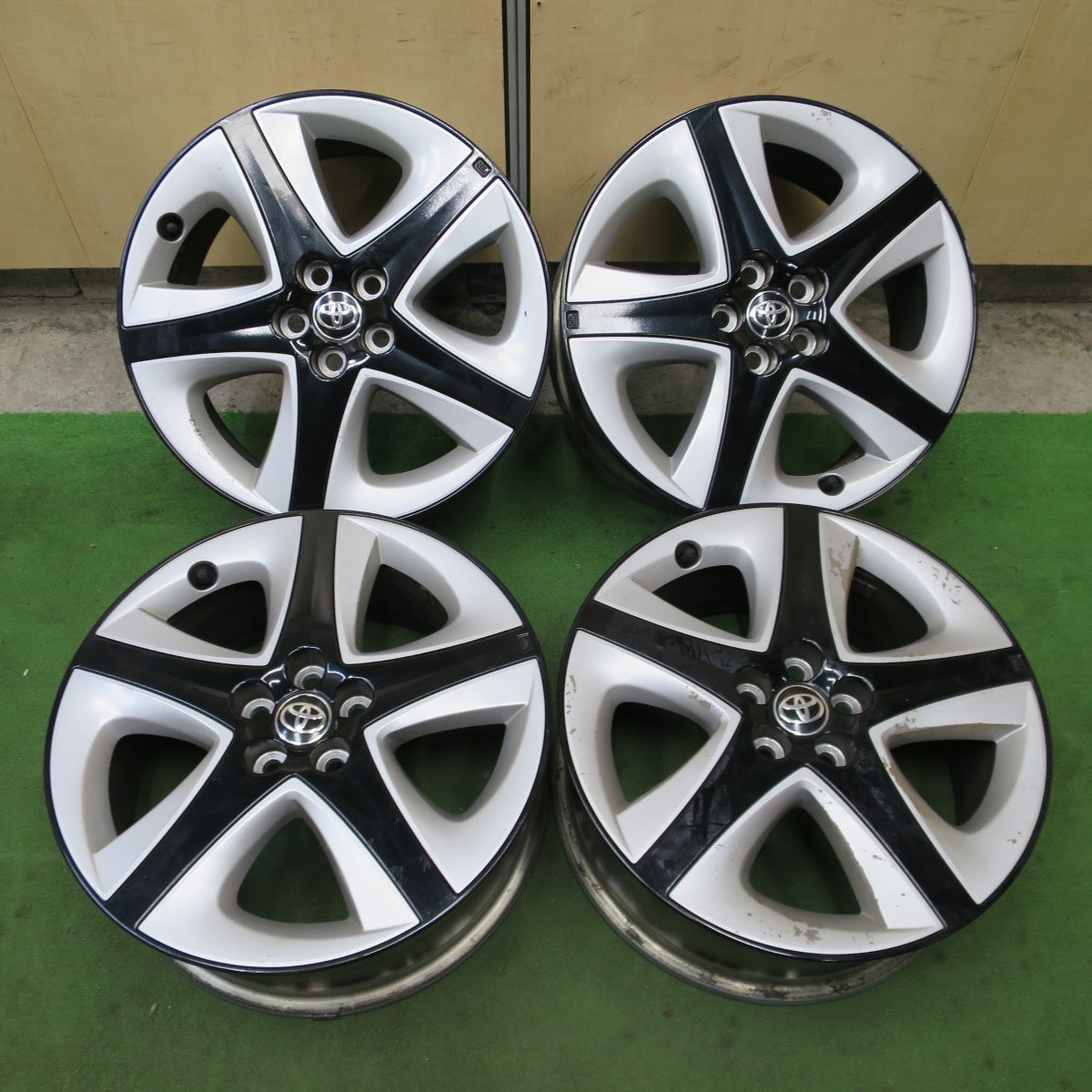 4本価格★トヨタ 50系 プリウス ツーリング 純正 ホイール 17インチ 17×7J PCD100/5H★6062206NGホ