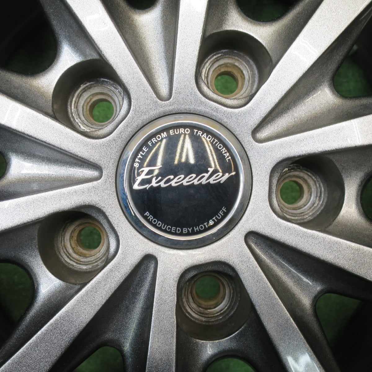 バリ溝！24年！キレイ！ほぼ10分★スタッドレス 205/60R16 ヨコハマ アイスガード iG70 Exceeder エクシーダー 16インチ PCD114.3/5H★5120413NJス